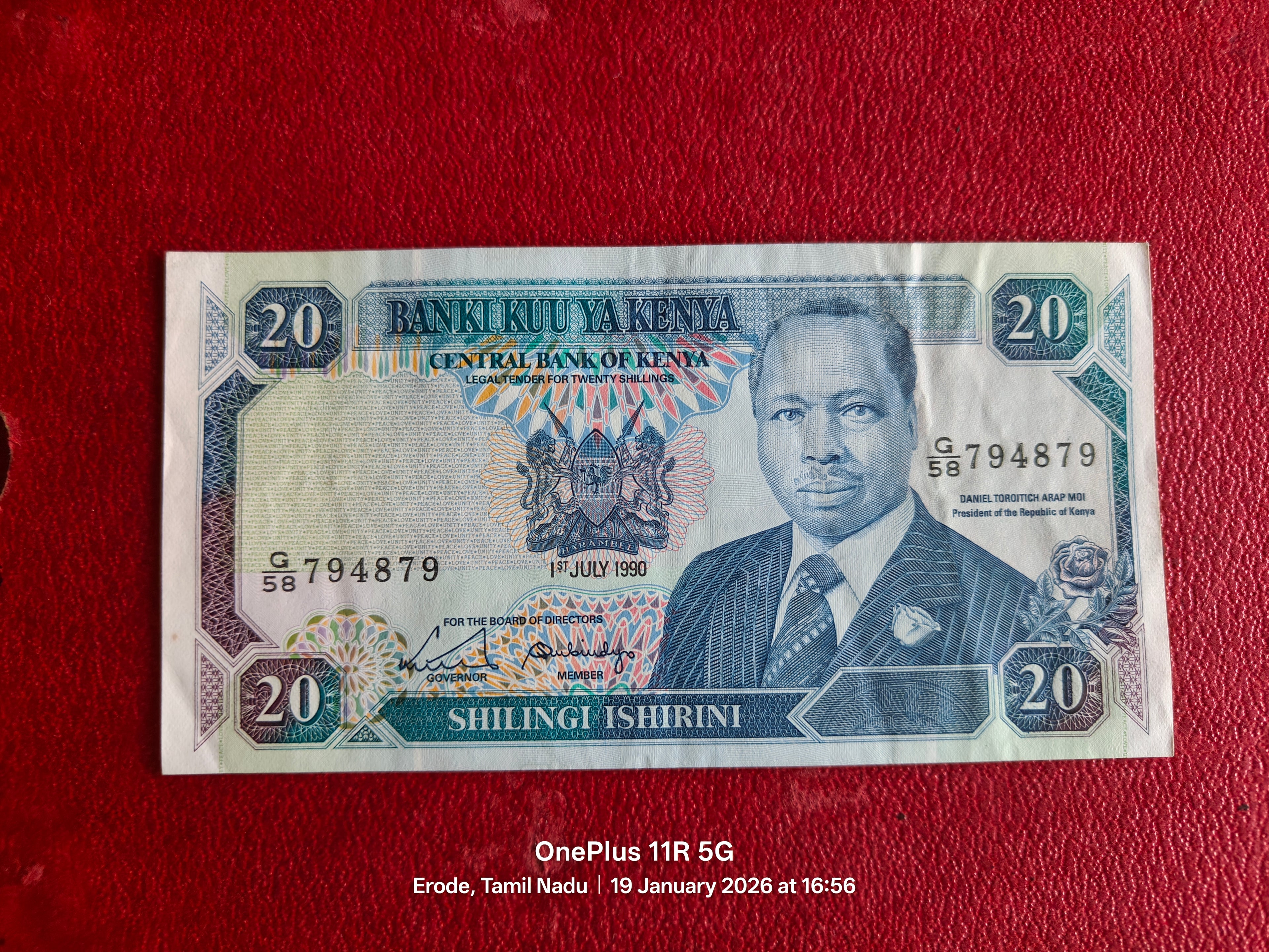 BANK OF KENYA 20 SHILLINGS ( D587 )