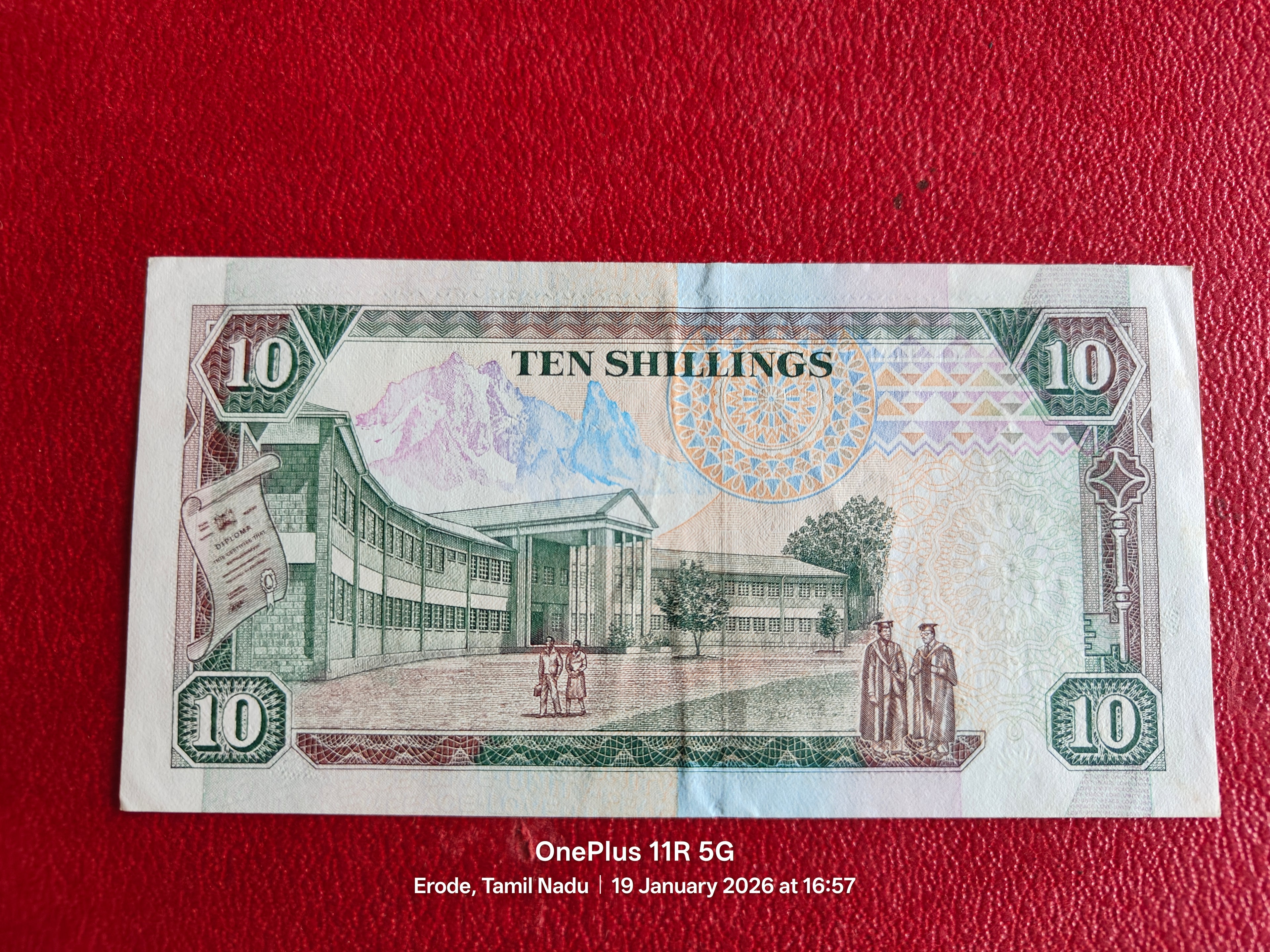BANK OF KENYA 10 SHILLINGS ( D586 )