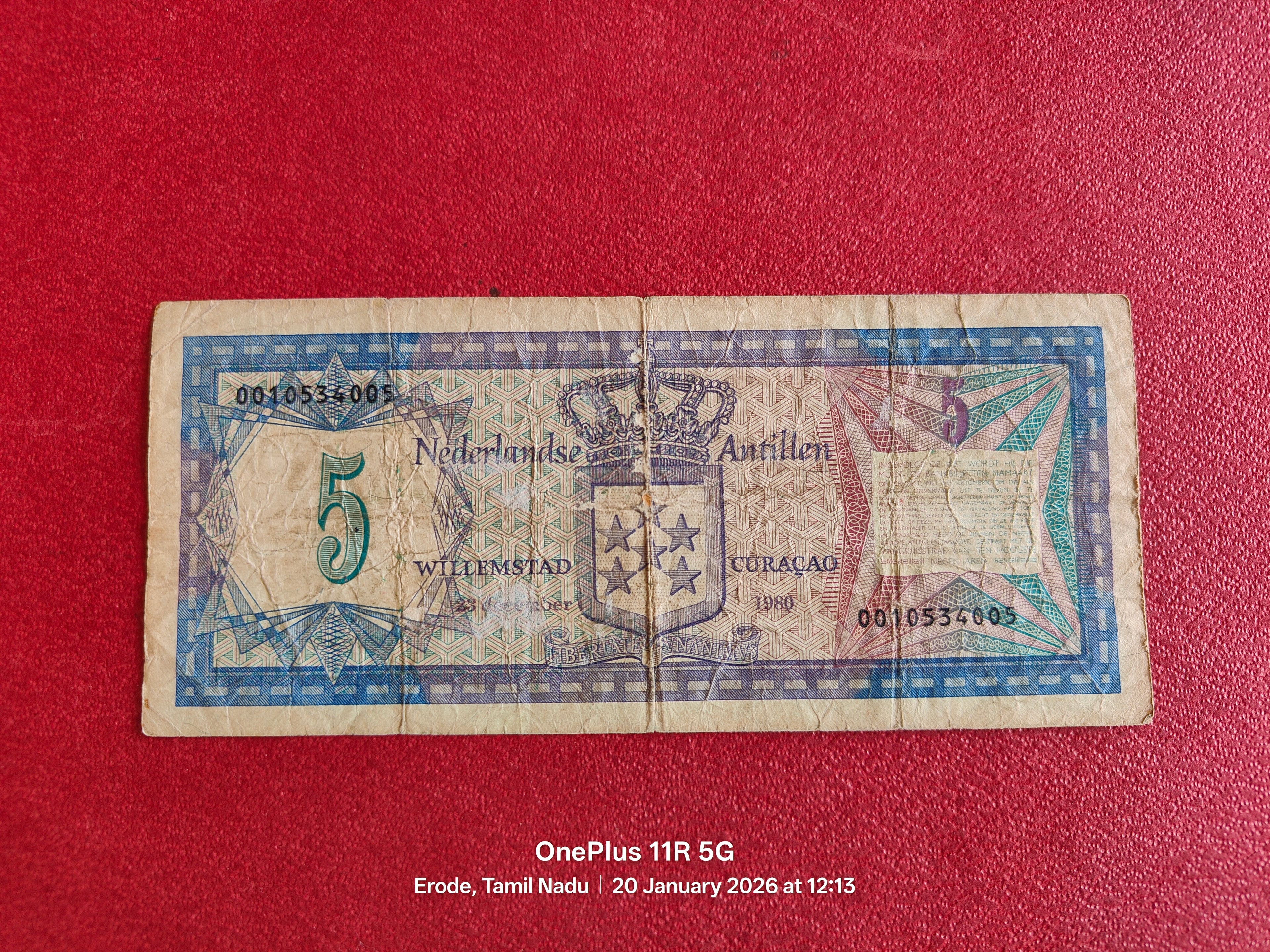 NETHERLANDS ANTILLES (DUTCH CARIBBEAN) 5 GULDEN ( D695 )