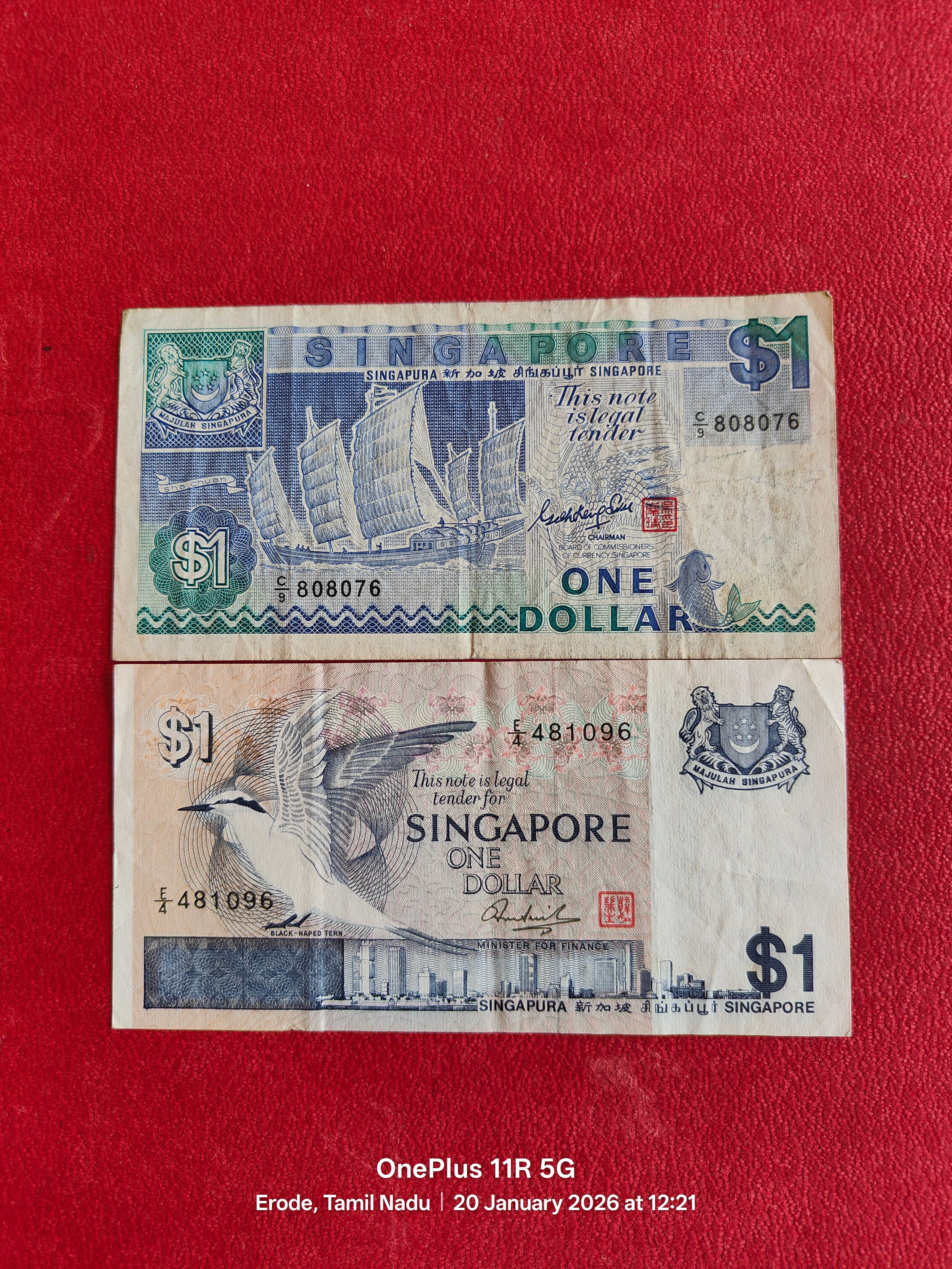 SINGAPORE 1 DOLLAR 2 DIFFERENT ( D289 )