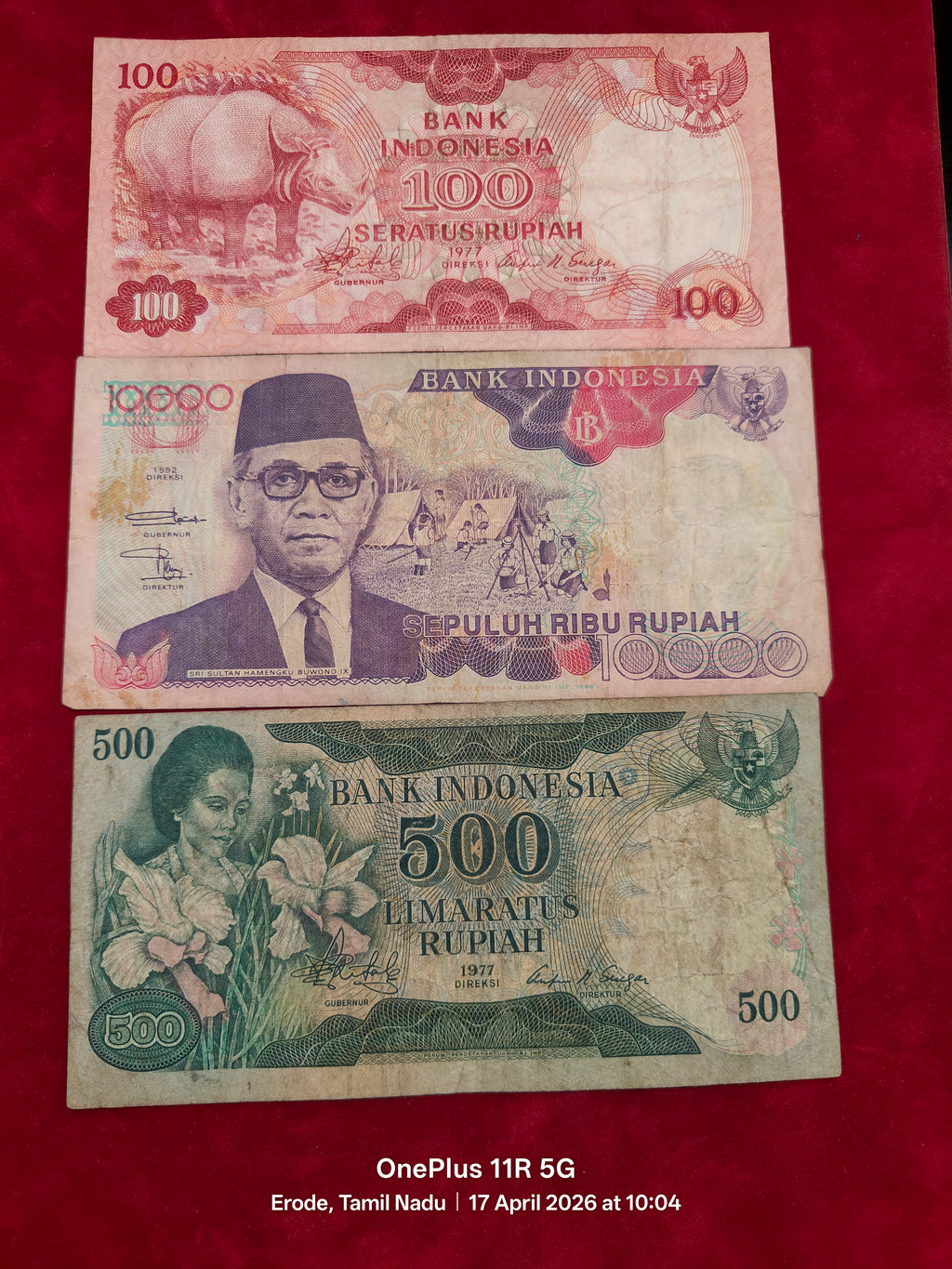 BANK INDONESIA 100,10000,500 RUPIAH (D 42)