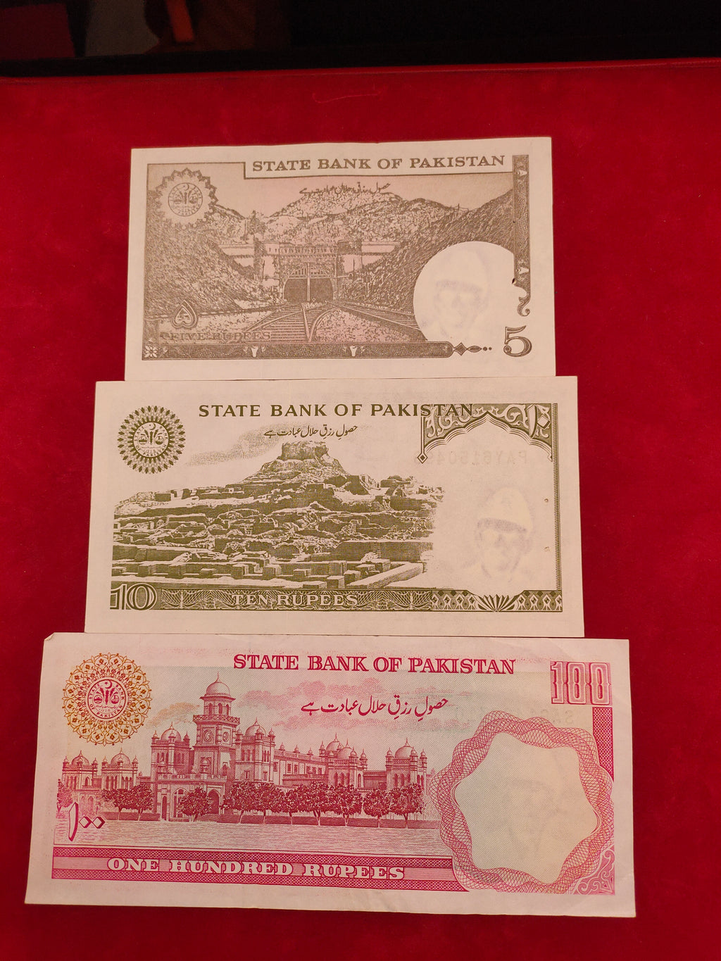 STATE BANK OF PAKISTAN 5,10,100 RUPEES (D54)