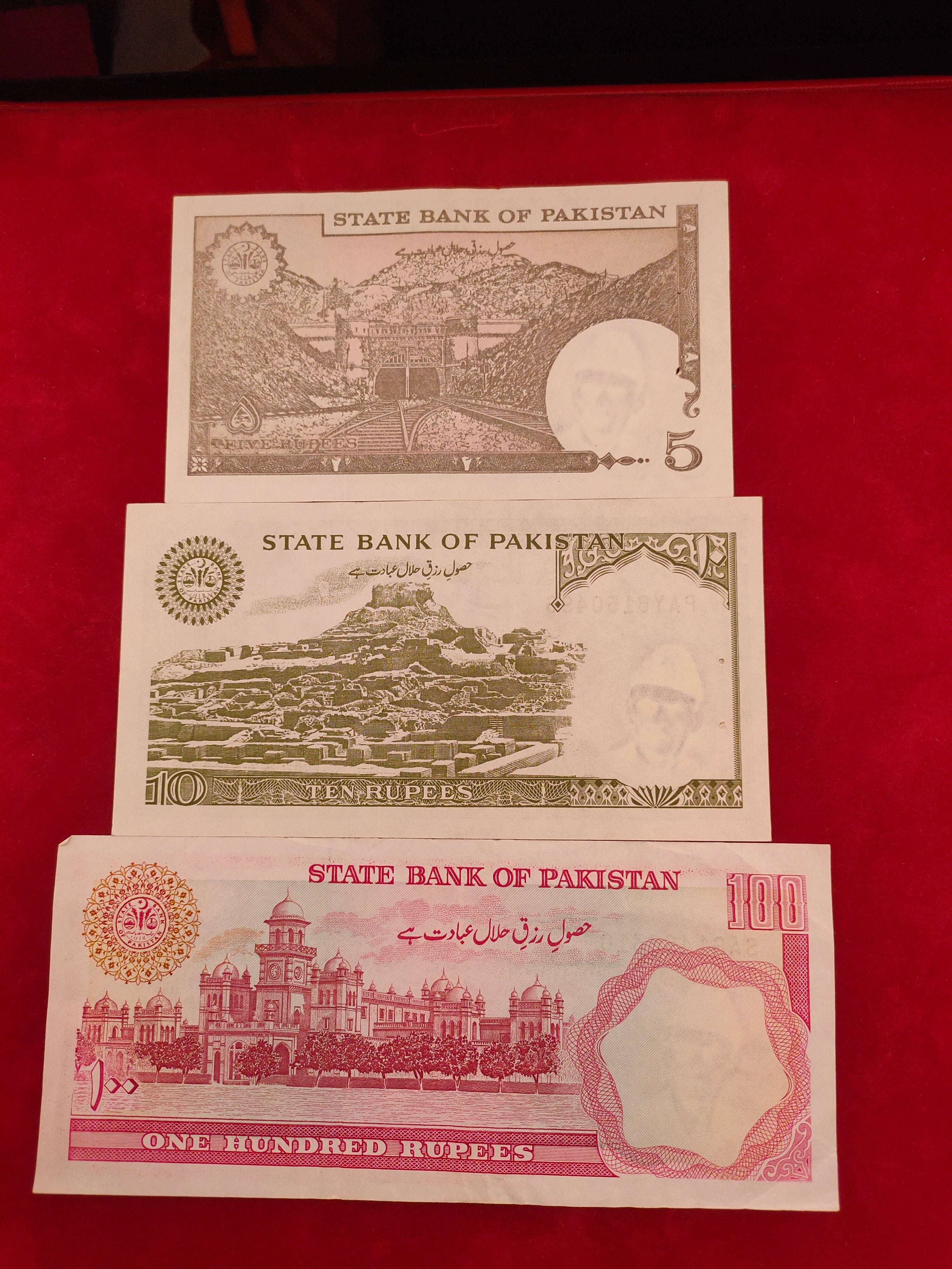 STATE BANK OF PAKISTAN 5,10,100 RUPEES (D54)