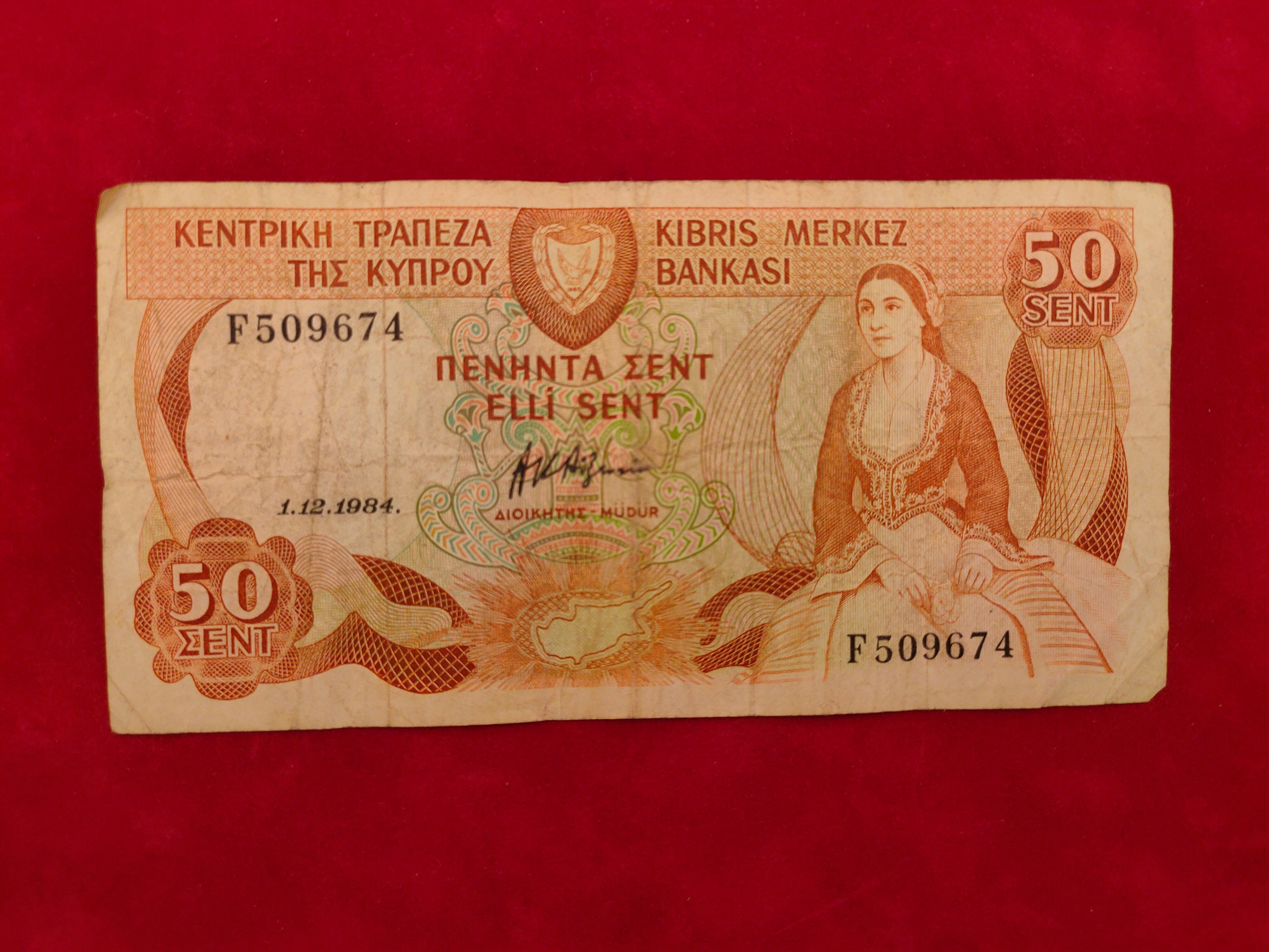 CENTRAL BANK OF CYPRUS 50 SENT (D958)