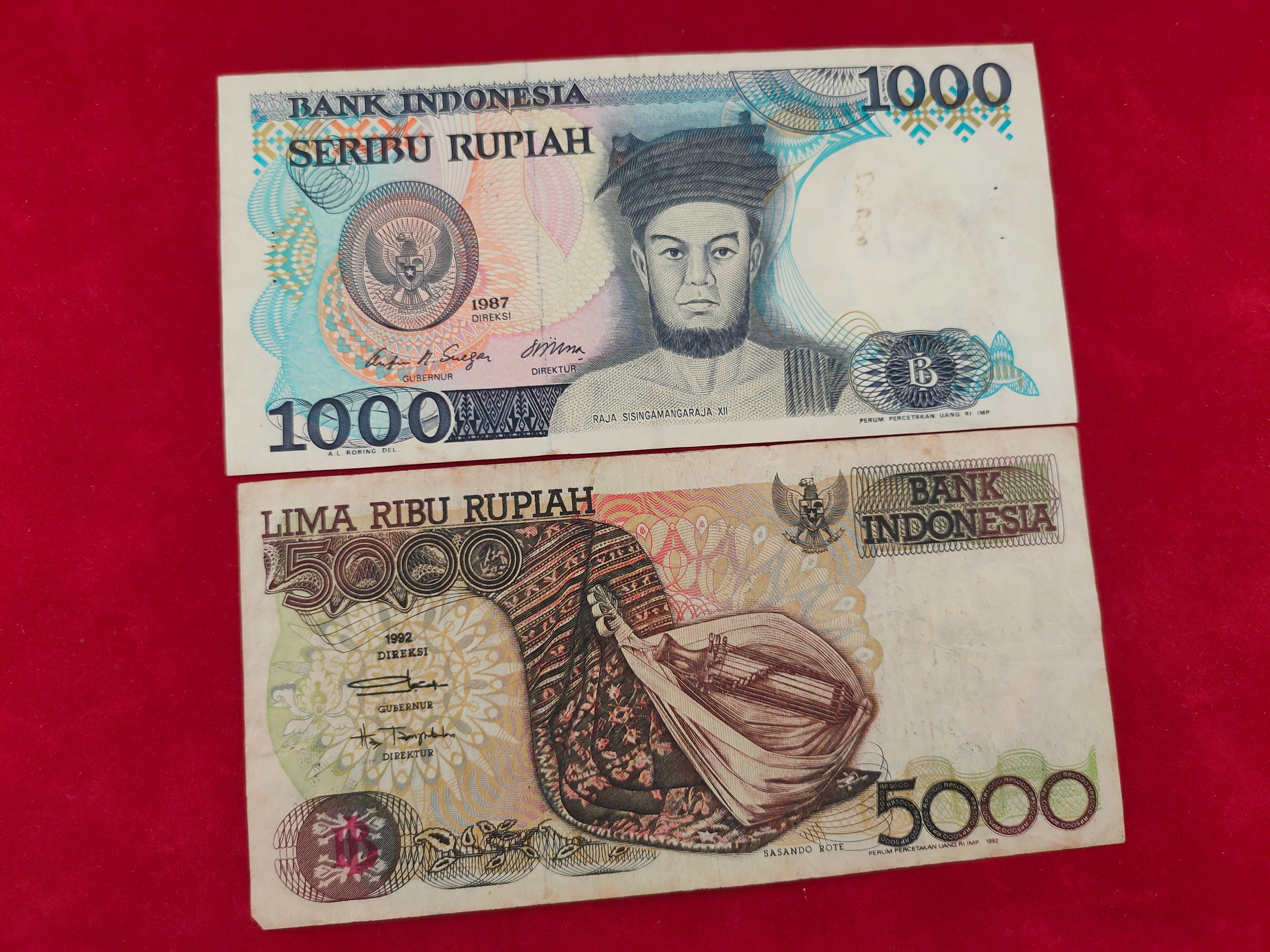 BANK OF INDONESIA 100,500,1000,5000 RUPIAH (D626)