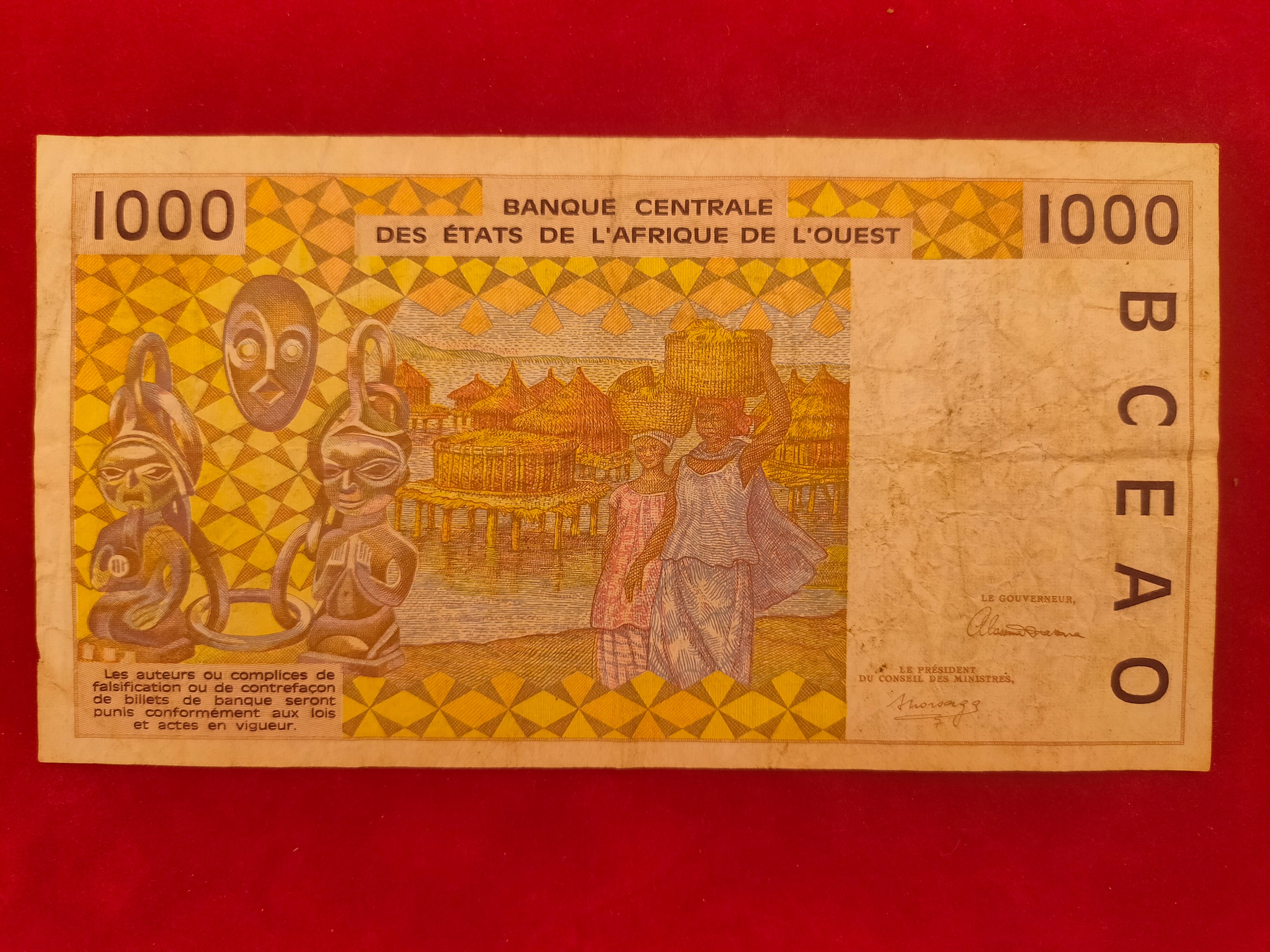 CENTRAL BANK OF WEST AFRICAN 1000 BCEAO (838)