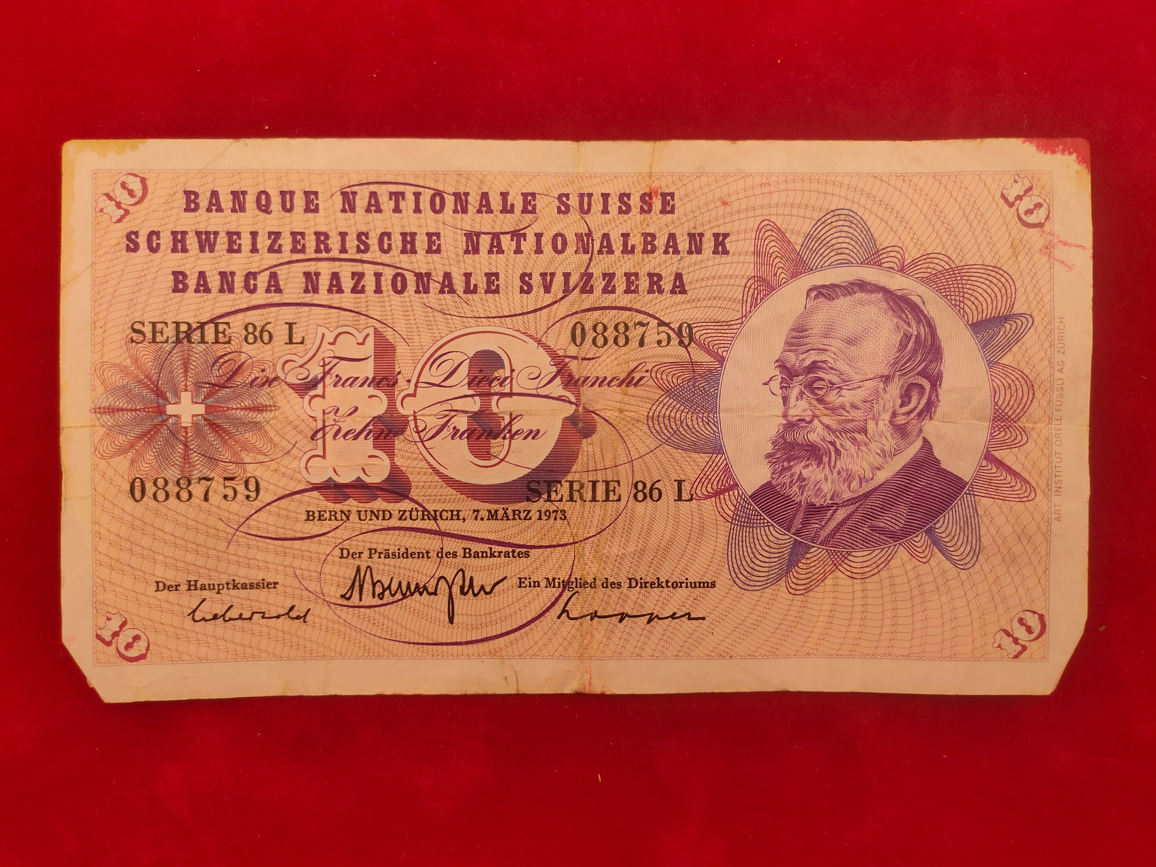 NATIONAL BANK OF SWITZERLAND 10 FRACS (y235)