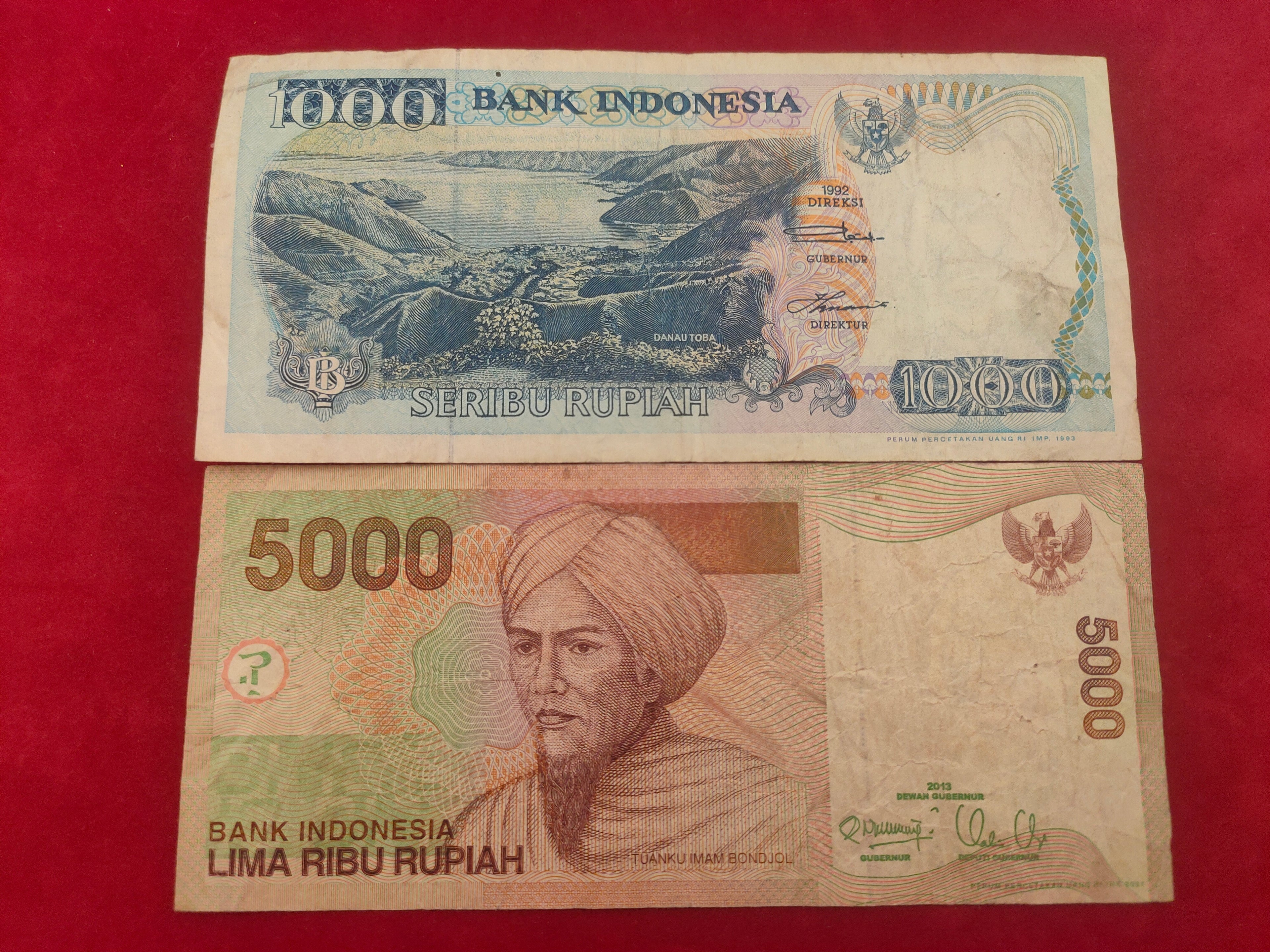 BANK OF INDONESIA 1000,5000 RUPIAH (D625)