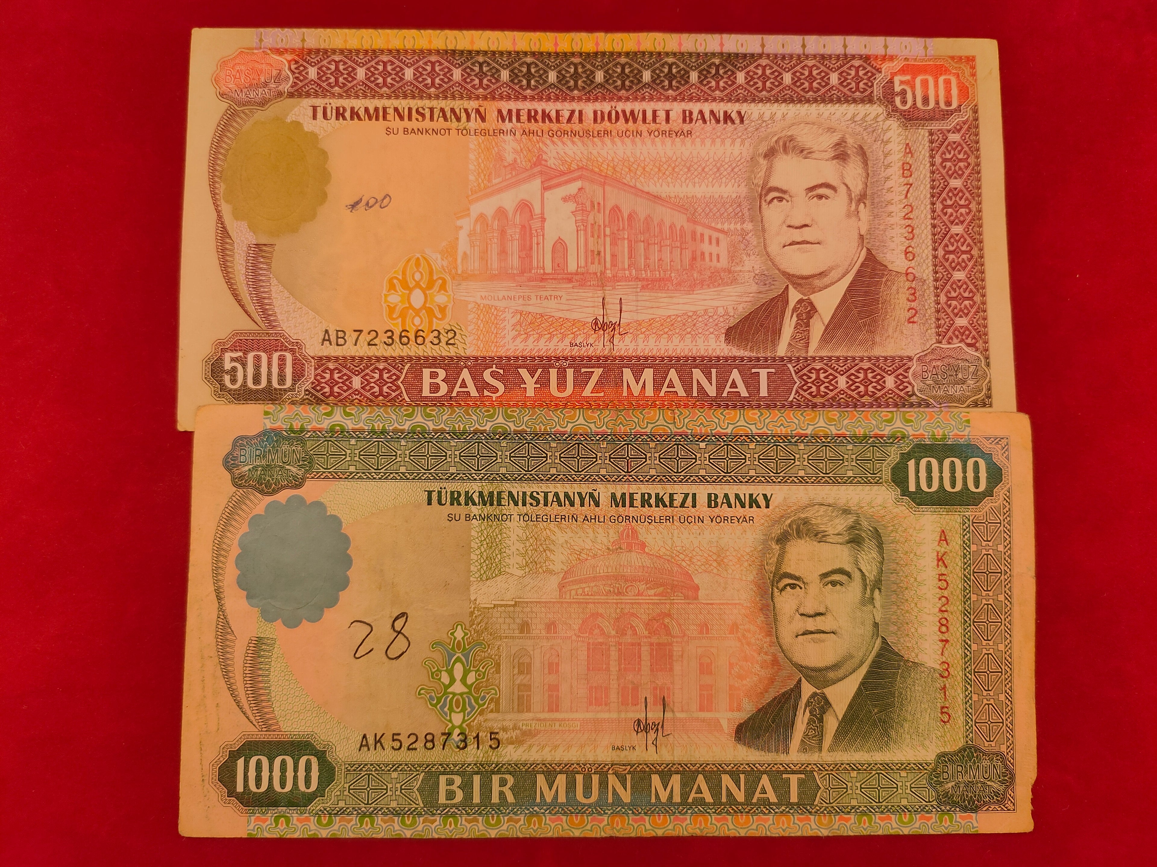 CENTRAL BANK OF TURKMENISTAN 500,1000 MANAT (C496)