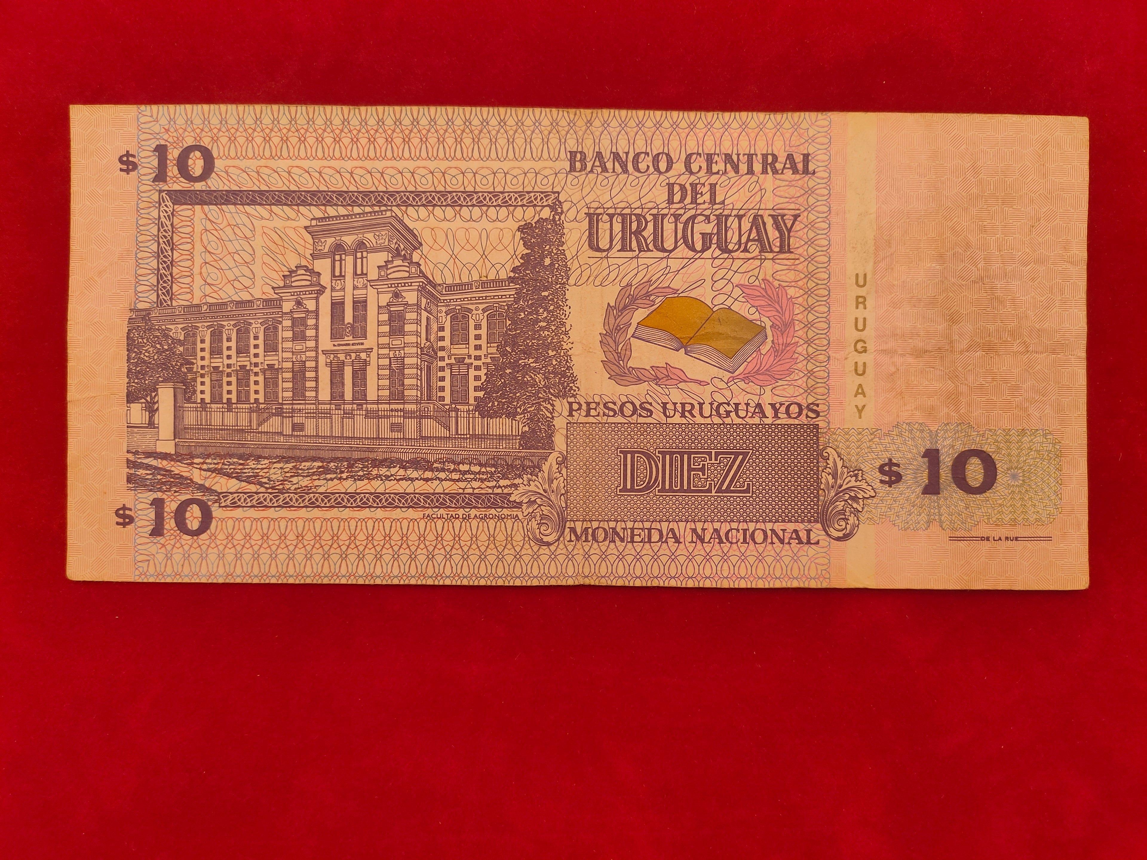 CENTRAL BANK OF URUGUAY 10 NACIONAL (C499)