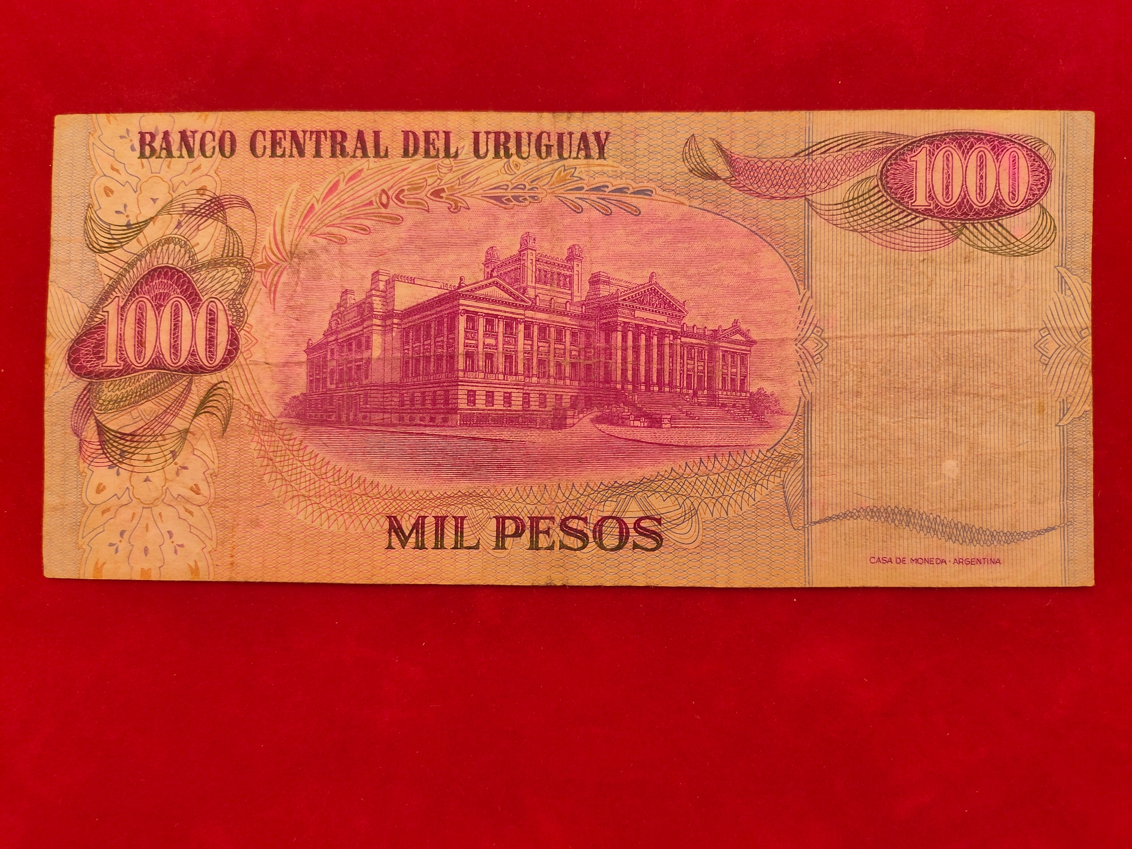 CENTRAL BANK OF URUGUAY 1000 PESOS (C500)