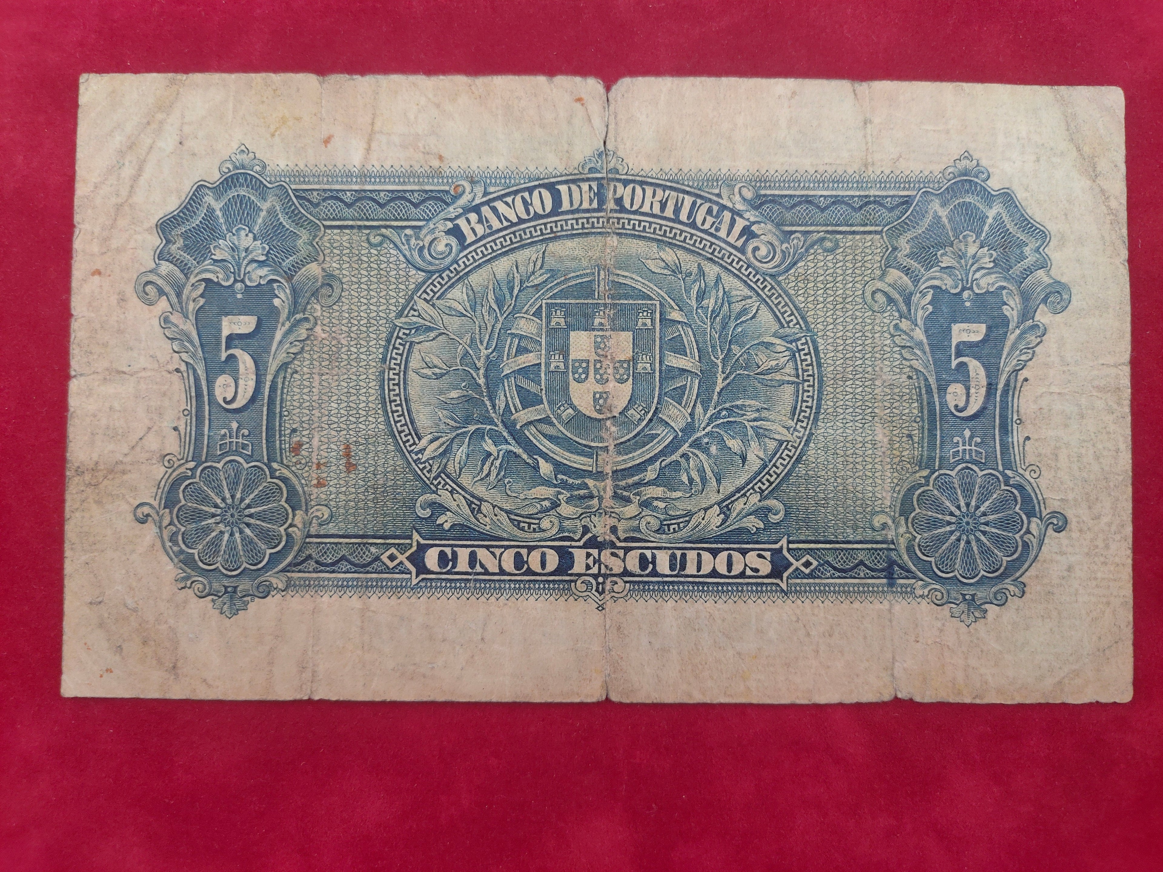 BANK OF PORTUGAL 5 ESCUDOS (D863)