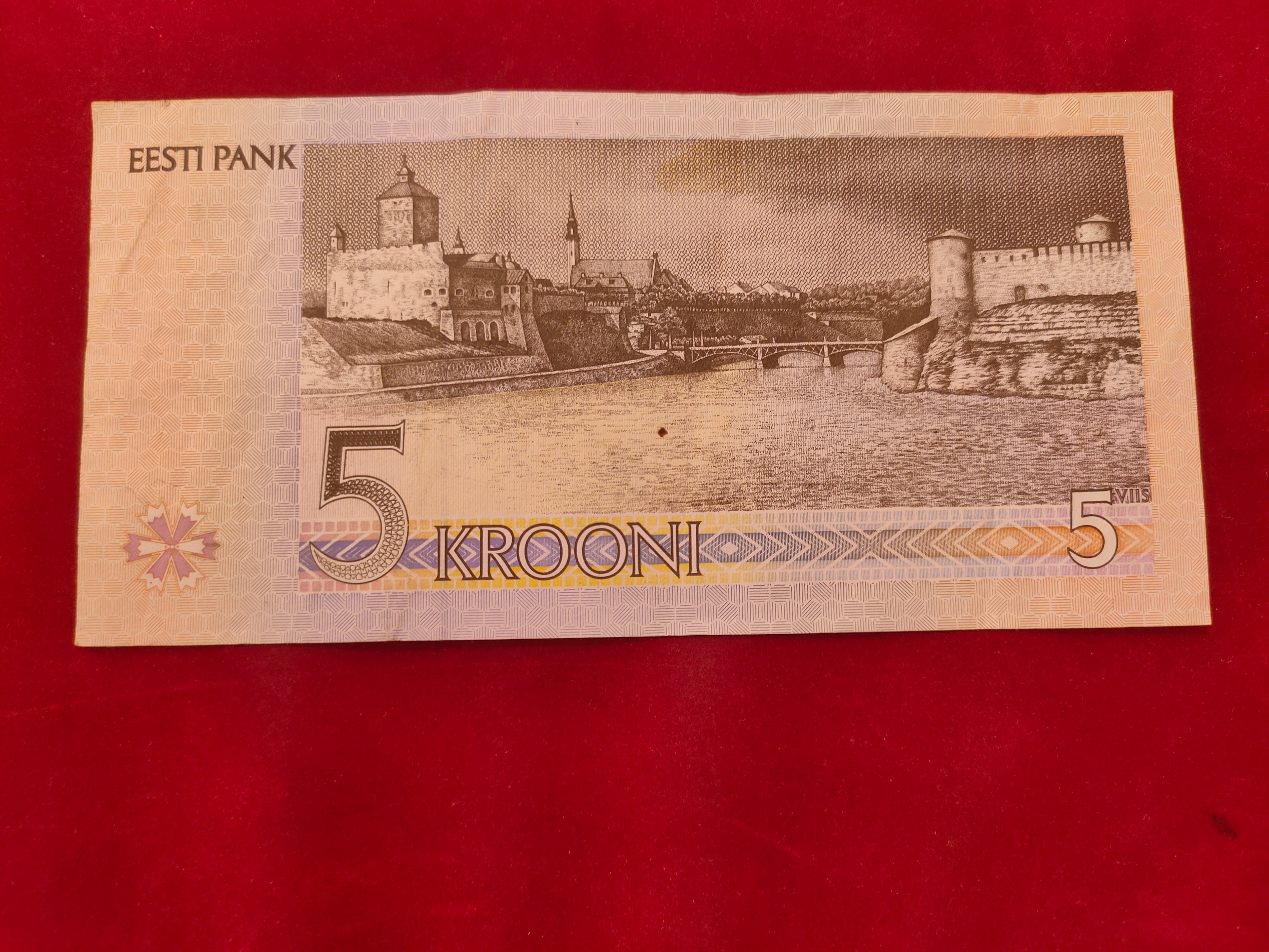 BANK OF ESTONIA 5 KROONI ( 1175)