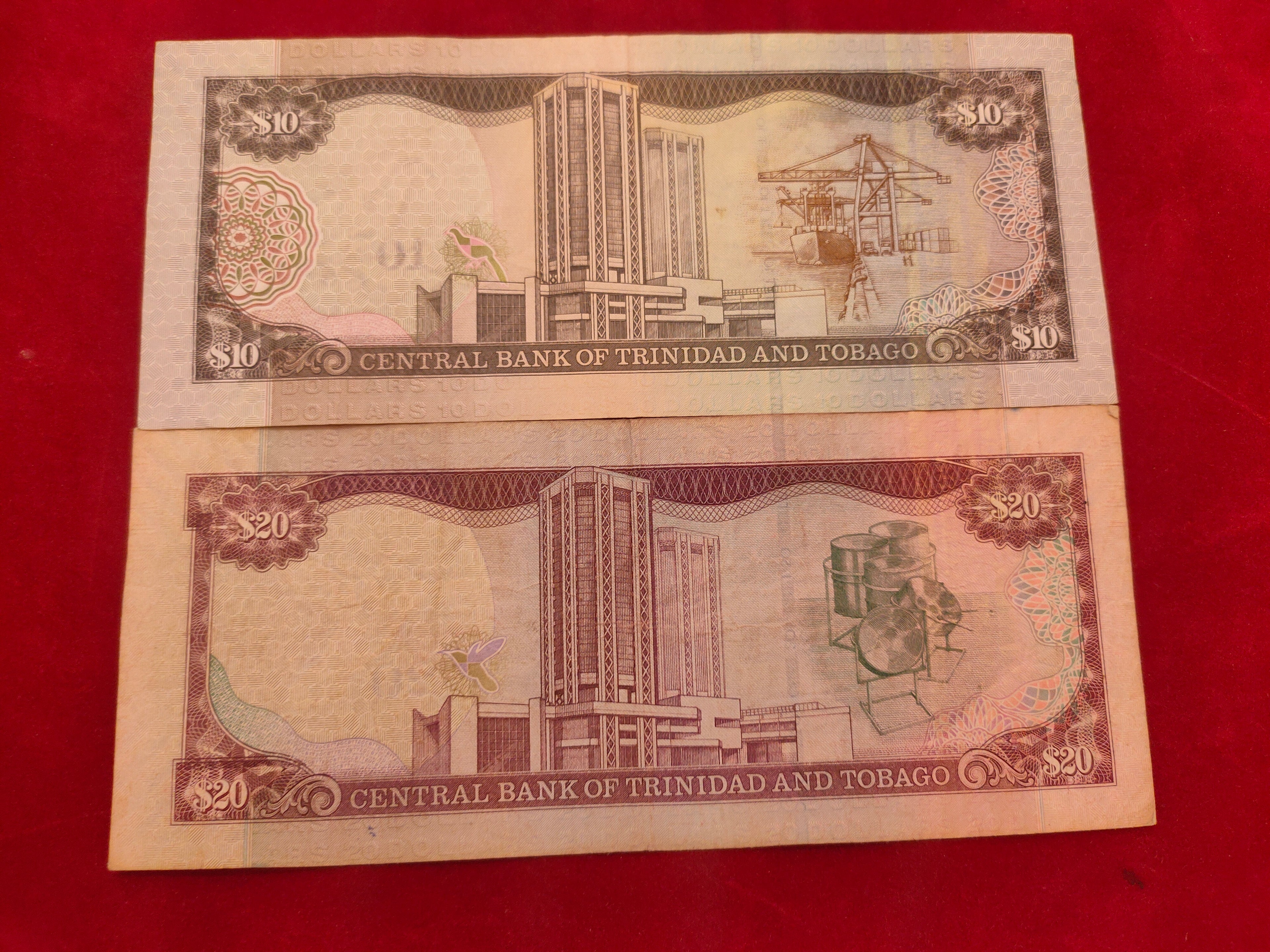 CENTRAL BANK OF TRINIDAD AND TOBAGO 10, 20  DOLLARS (D200)