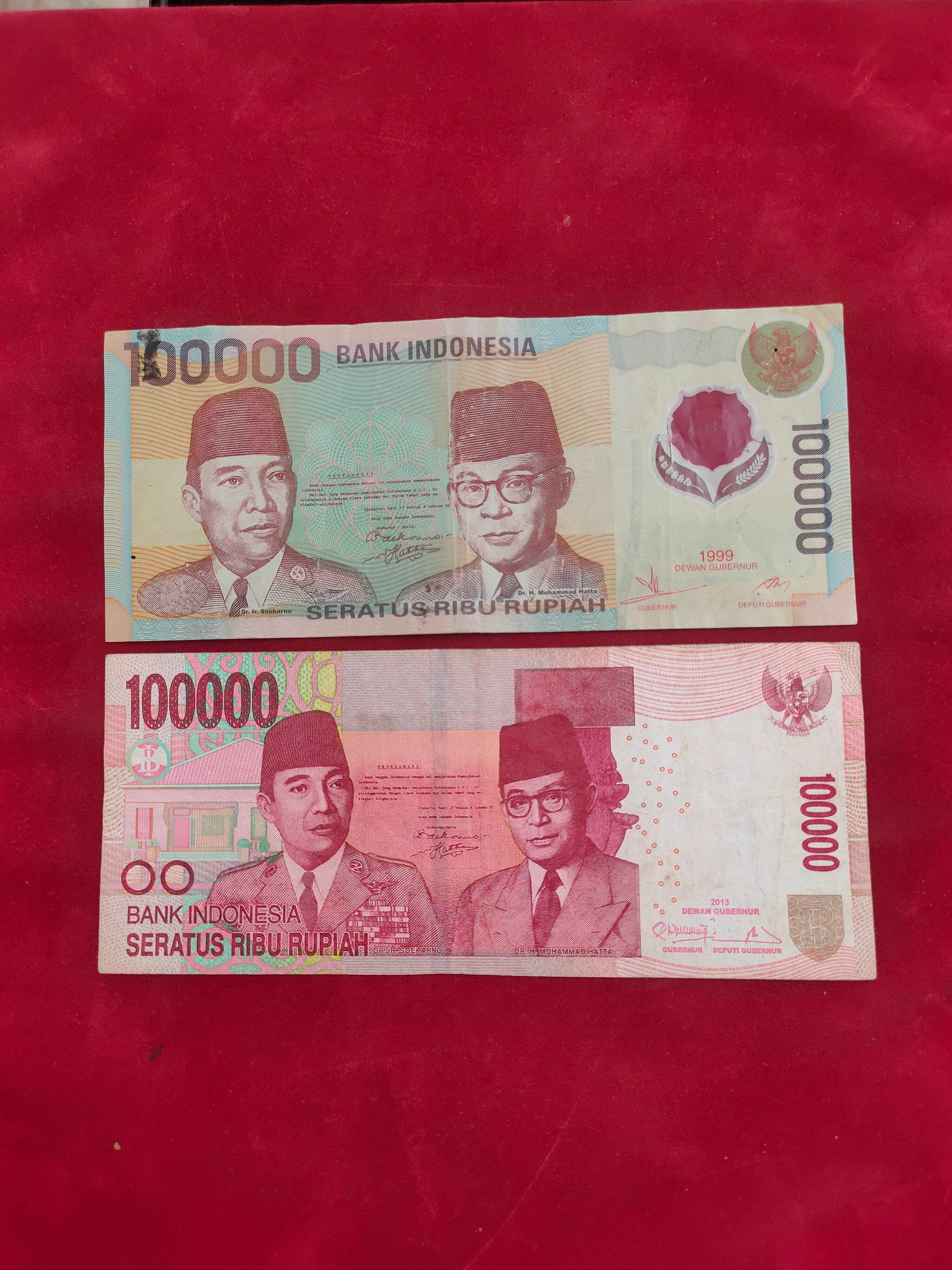 BANK OF INDONESIA 100000 RUPIAH (REF. 196)