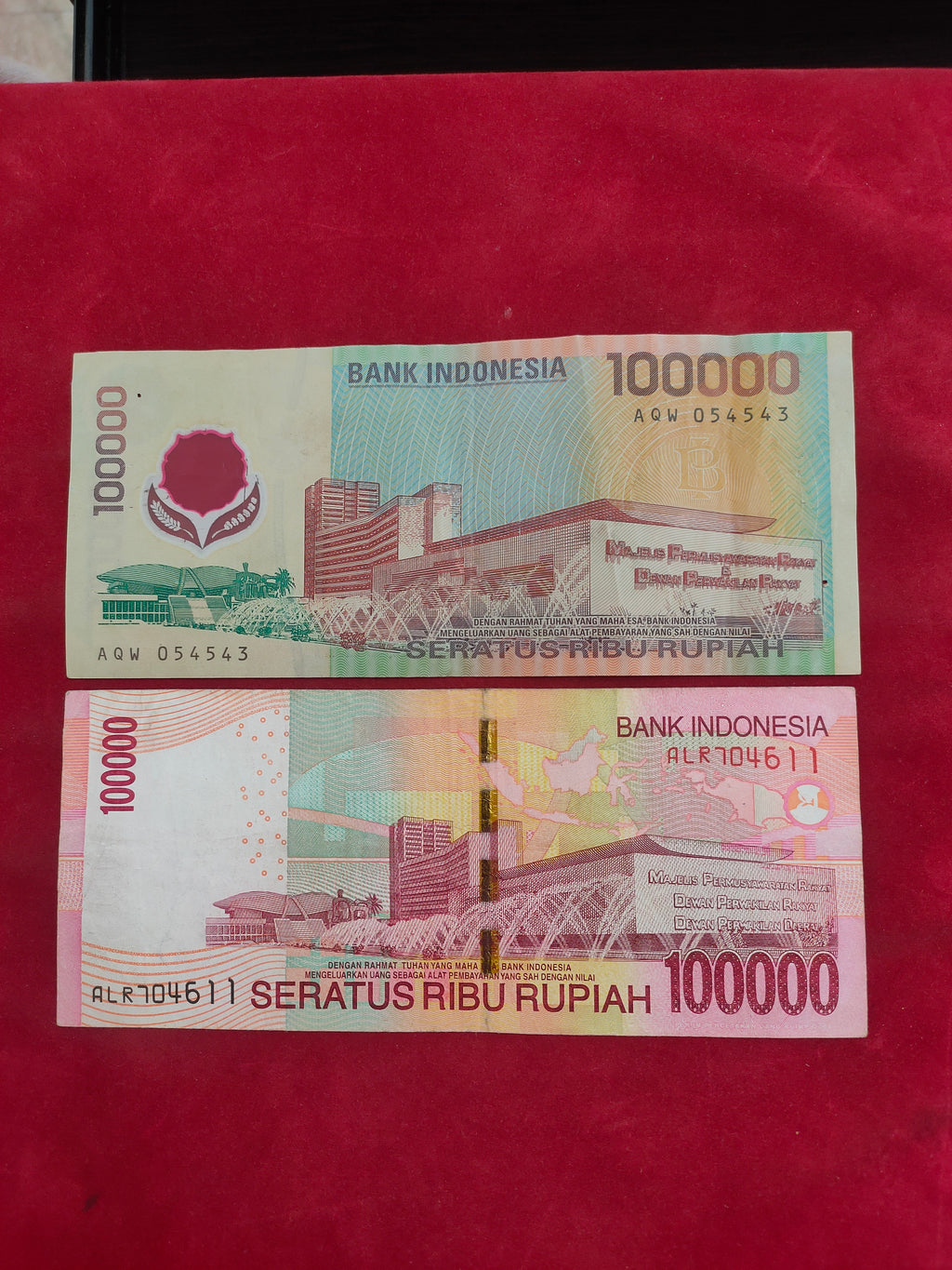 BANK OF INDONESIA 100000 RUPIAH (REF. 196)