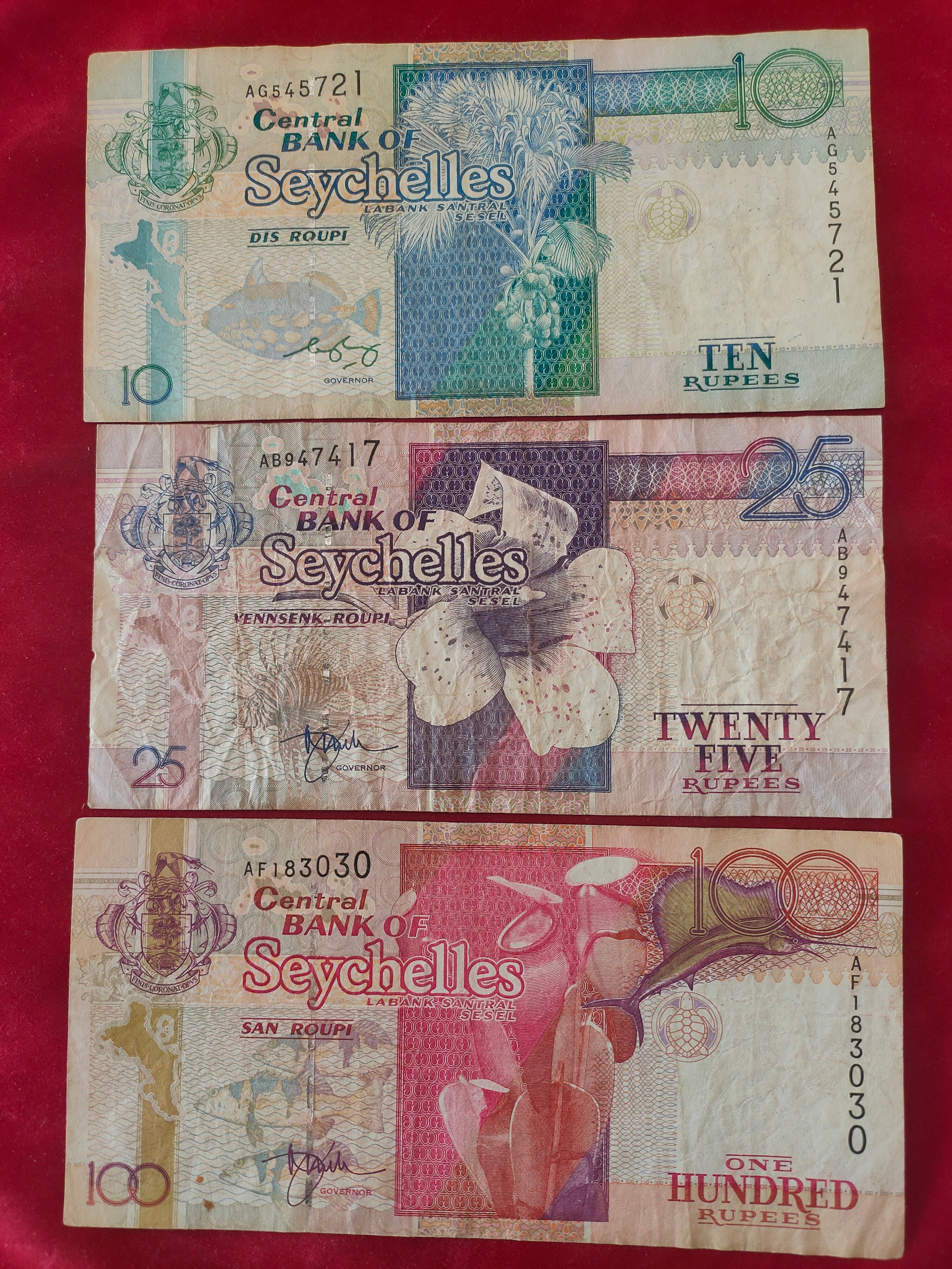 CENTRAL BANK OF SEYCHELLES 10, 25, 100 RUPEES (231)