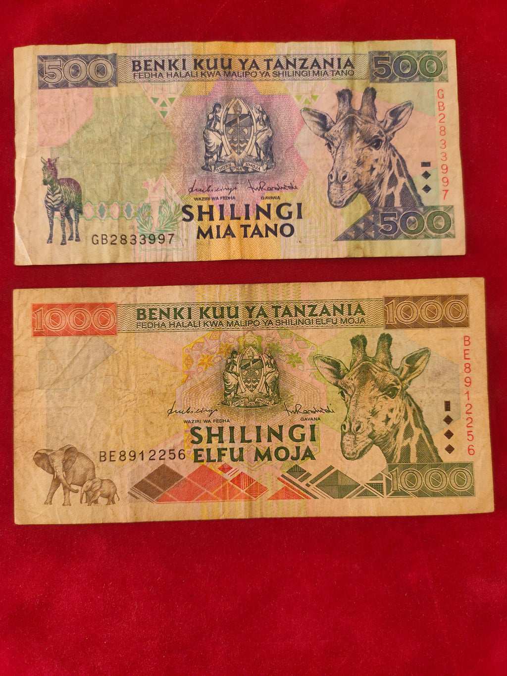 BANK OF TANZANIA 500, 1000 SHILINGI (D980)