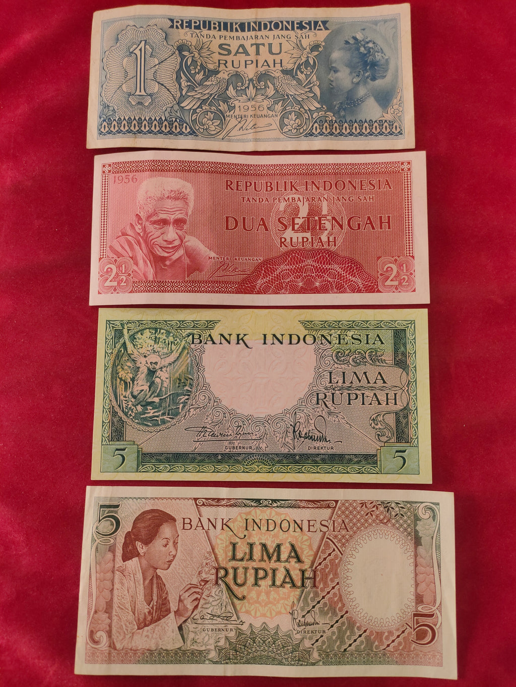 BANK OF INDONESIA 1, 2 1/2, 5 RUPIAH (268)