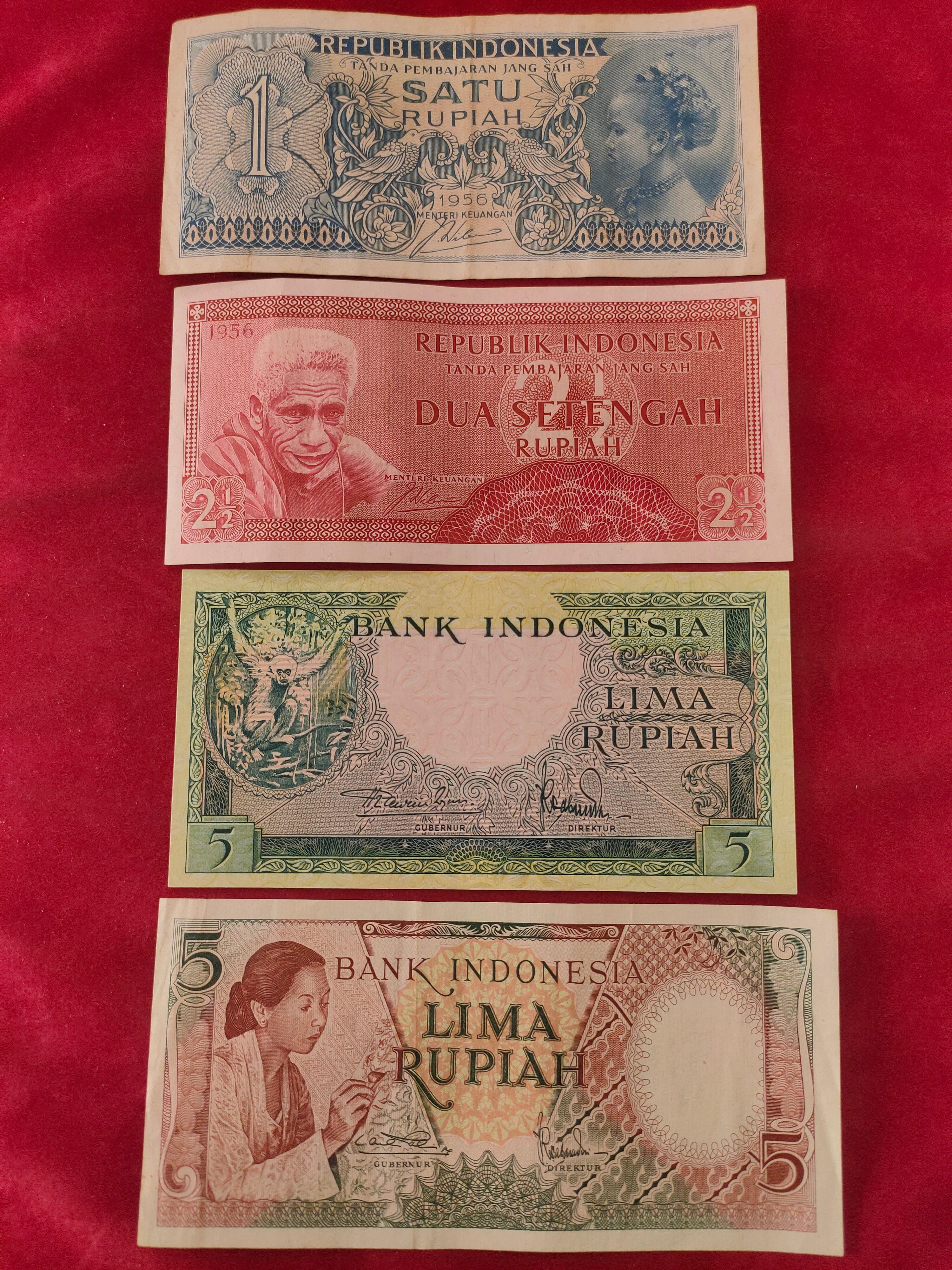 BANK OF INDONESIA 1, 2 1/2, 5 RUPIAH (268)