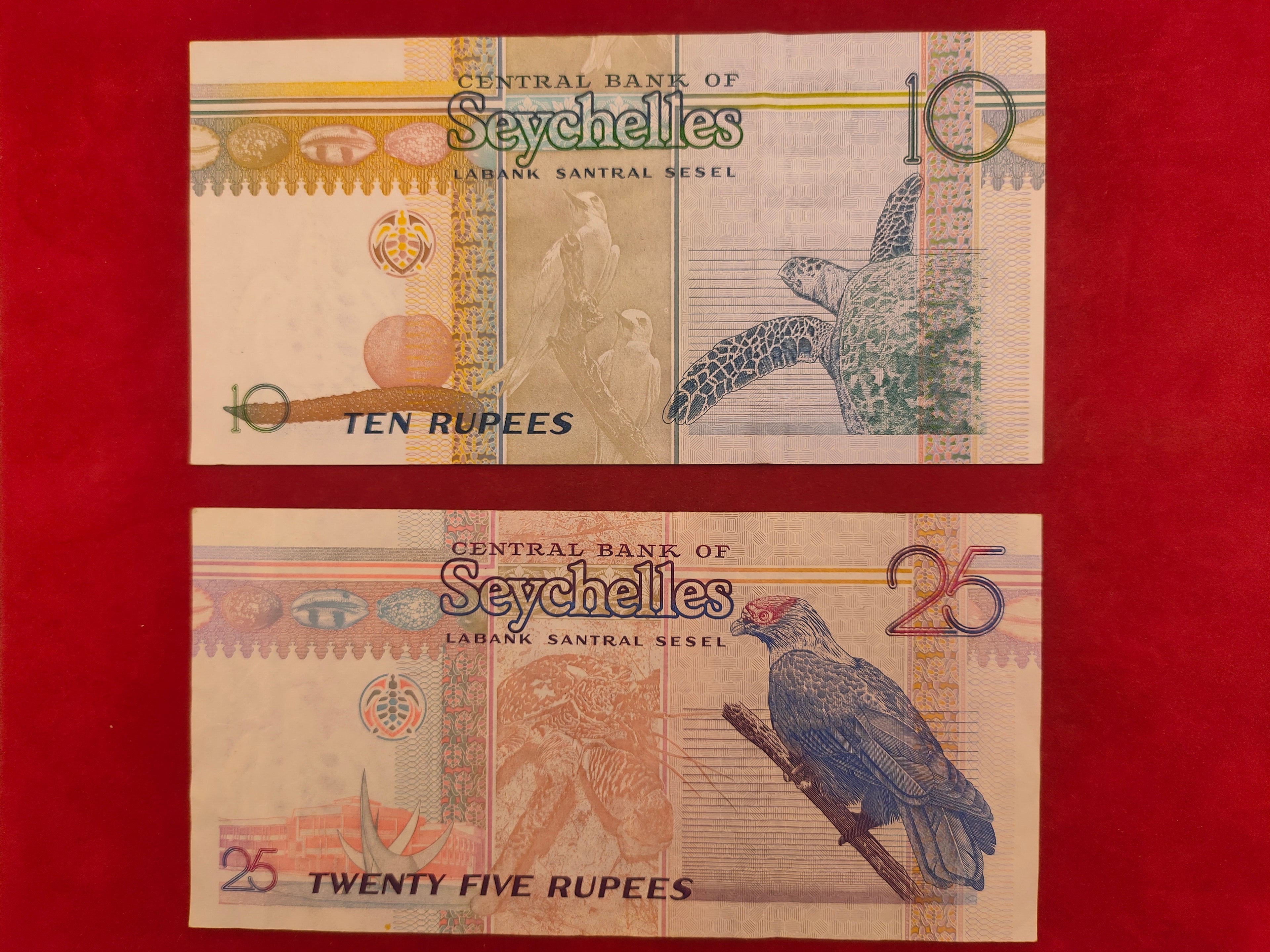 CENTRAL BANK OF SEYCHELLES 10, 25, 50, 100 RUPEES (289)