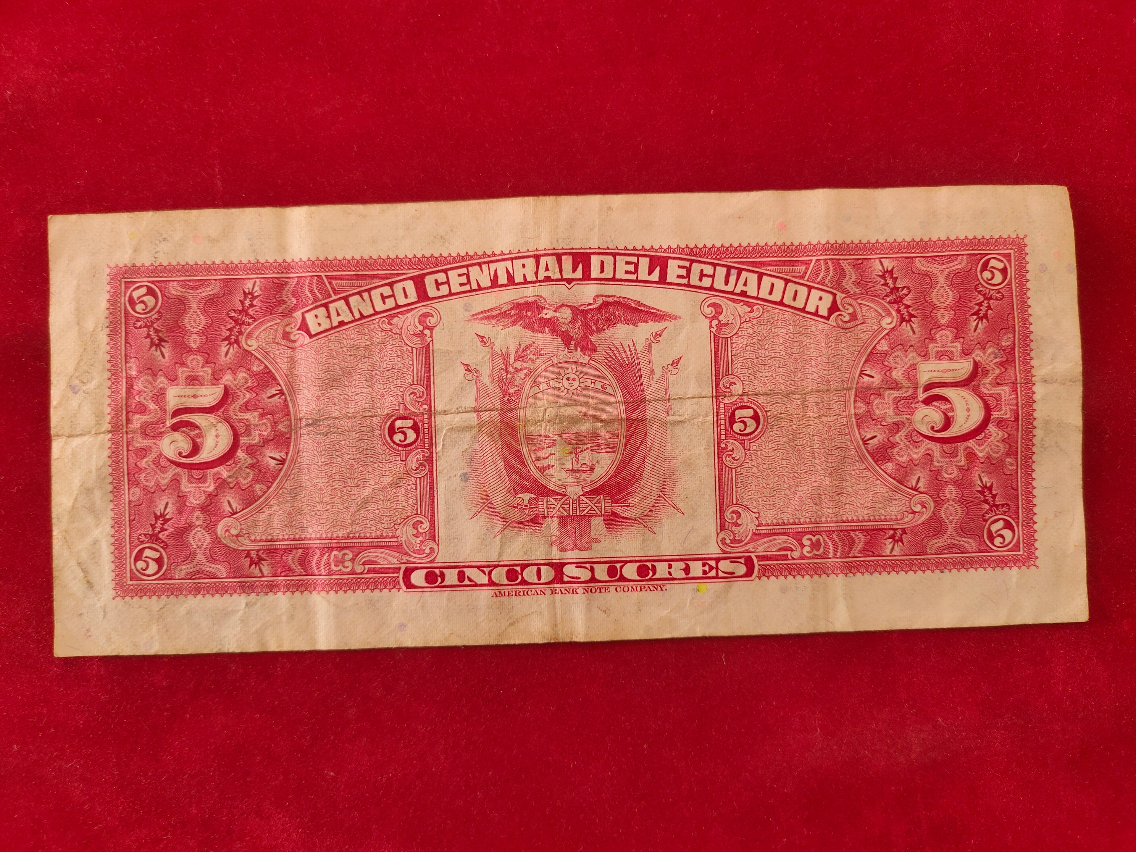CENTRAL BANK OF ECUADOR 5 SUCRES (D793)