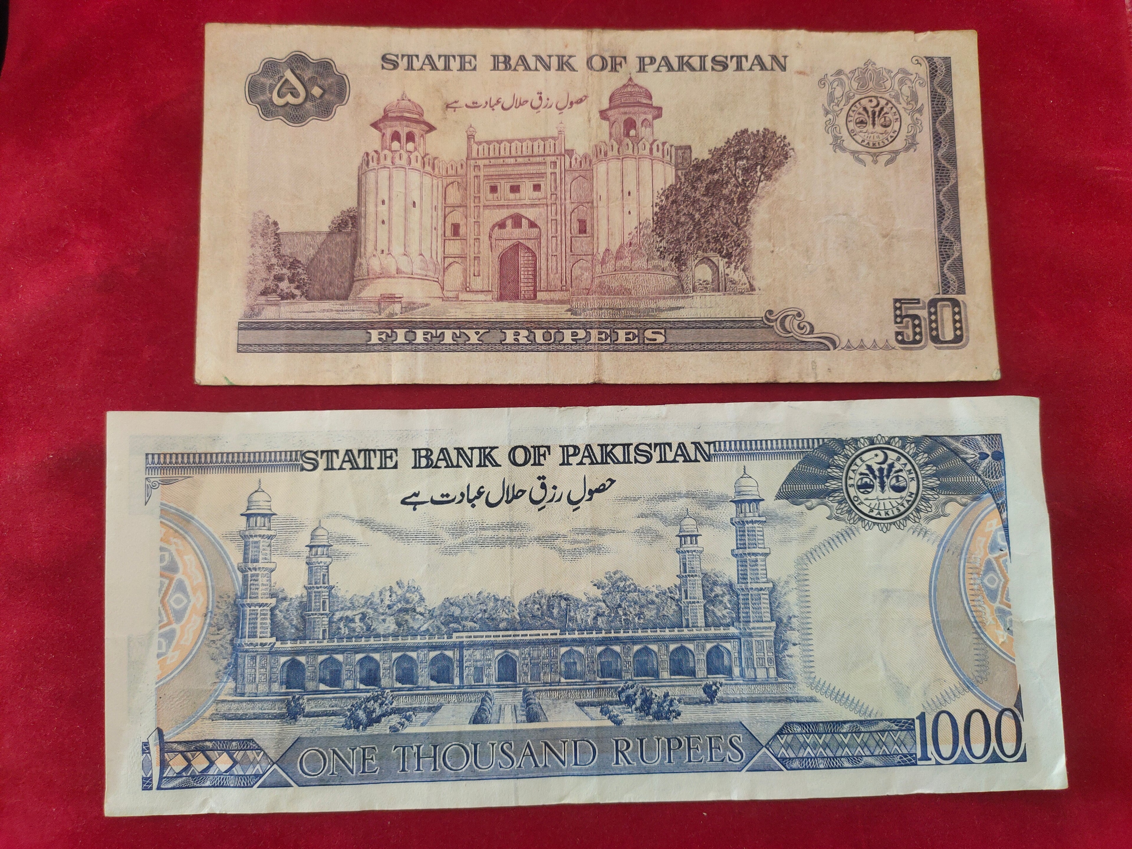 STATE BANK OF PAKISTAN 50, 100 RUPEES (D818)