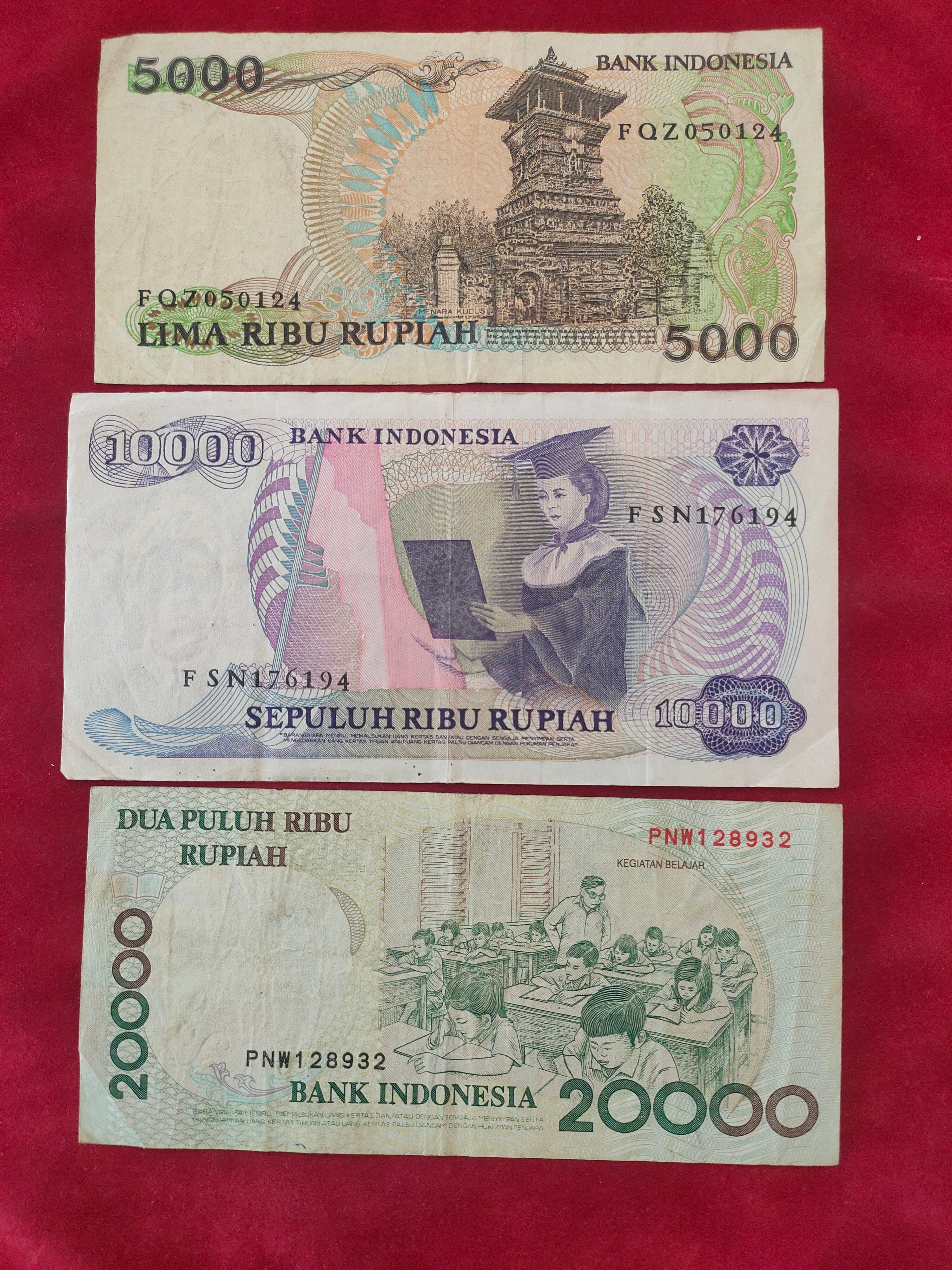 BANK OF INDONESIA 5000, 10000, 20000 RUPIAH (Y217)