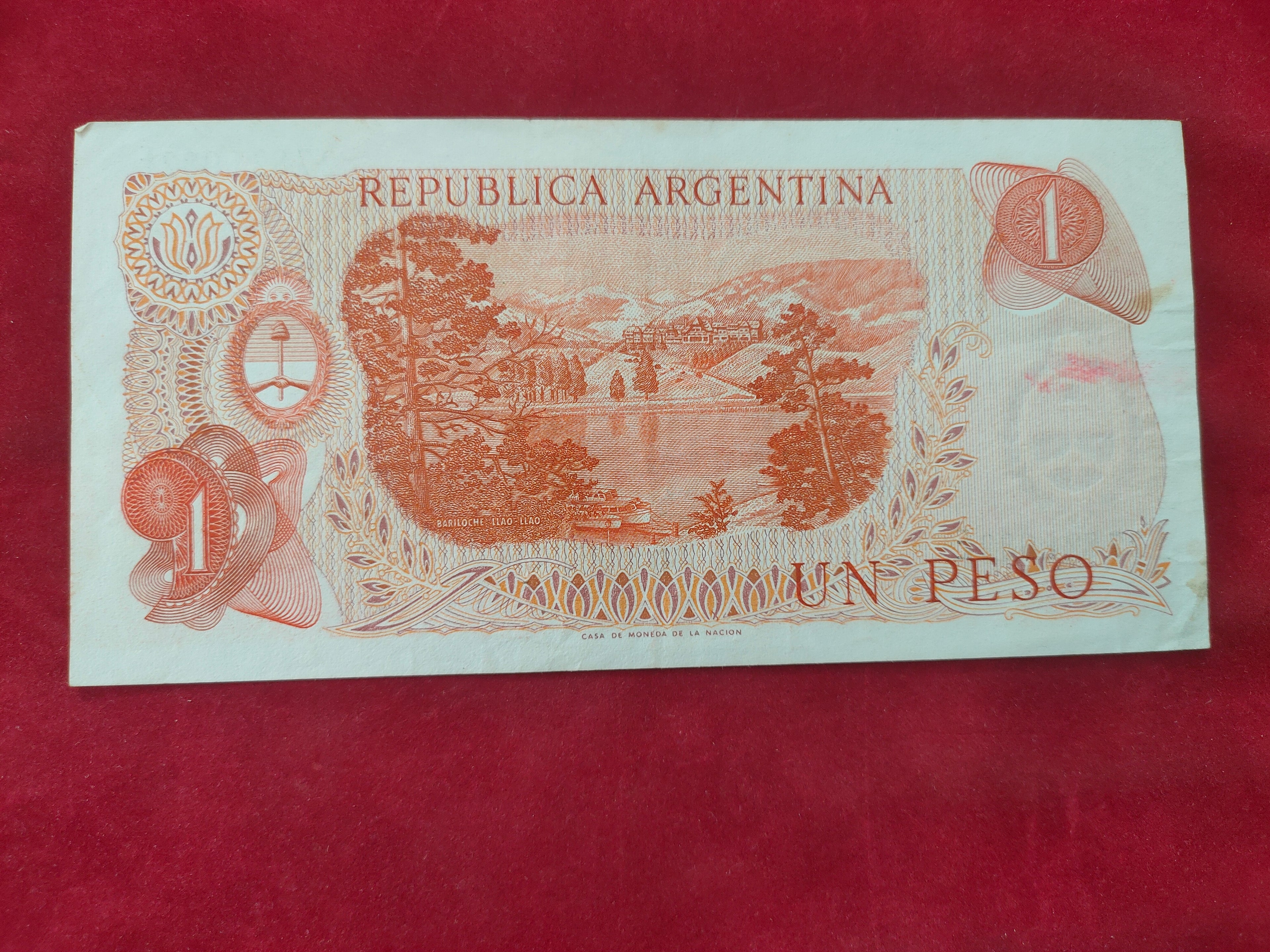 CENTRAL BANK OF ARGENTINA 1 PESO (D820)