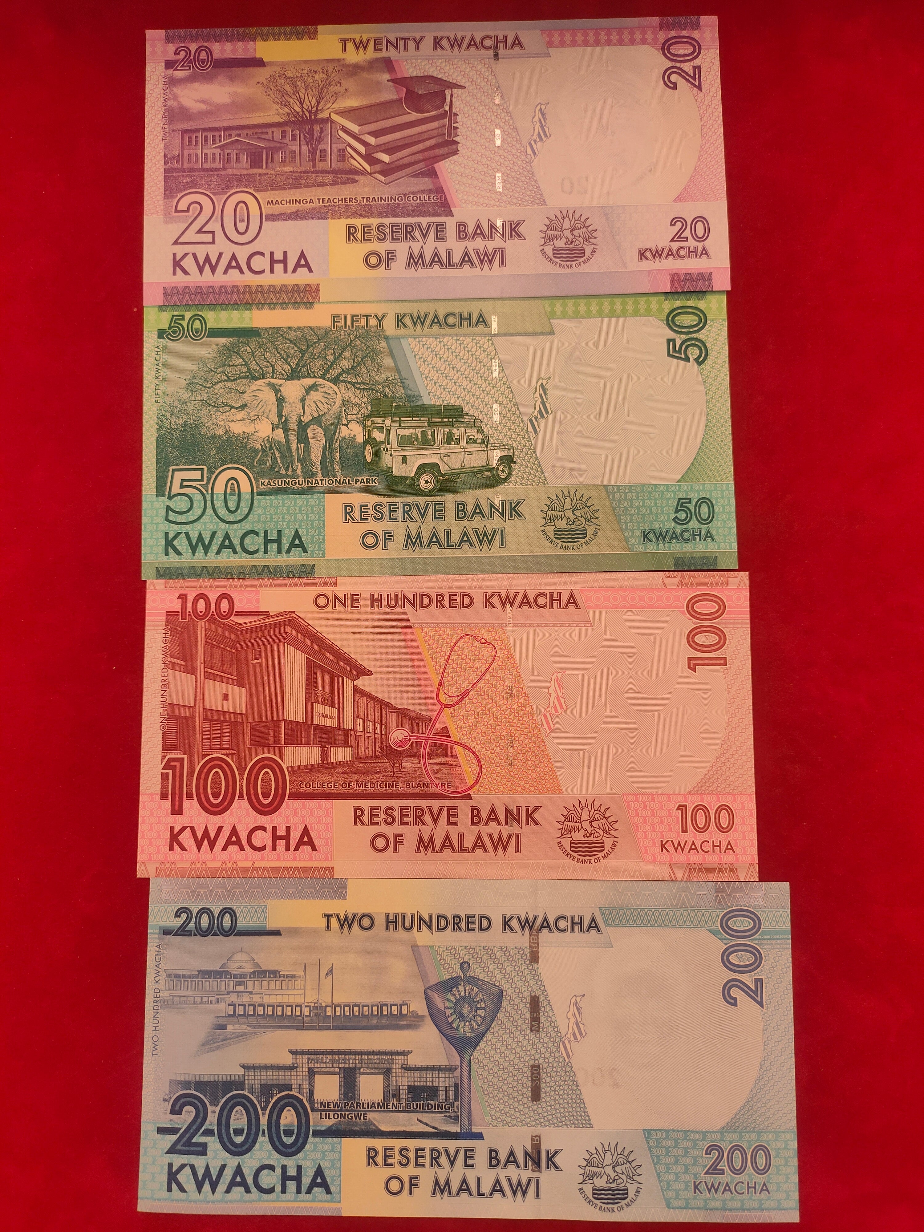 RESERVE BANK OF MALAWI 20, 50, 100, 200, 500, 1000, 2000, 5000 KWACHA (Y070)