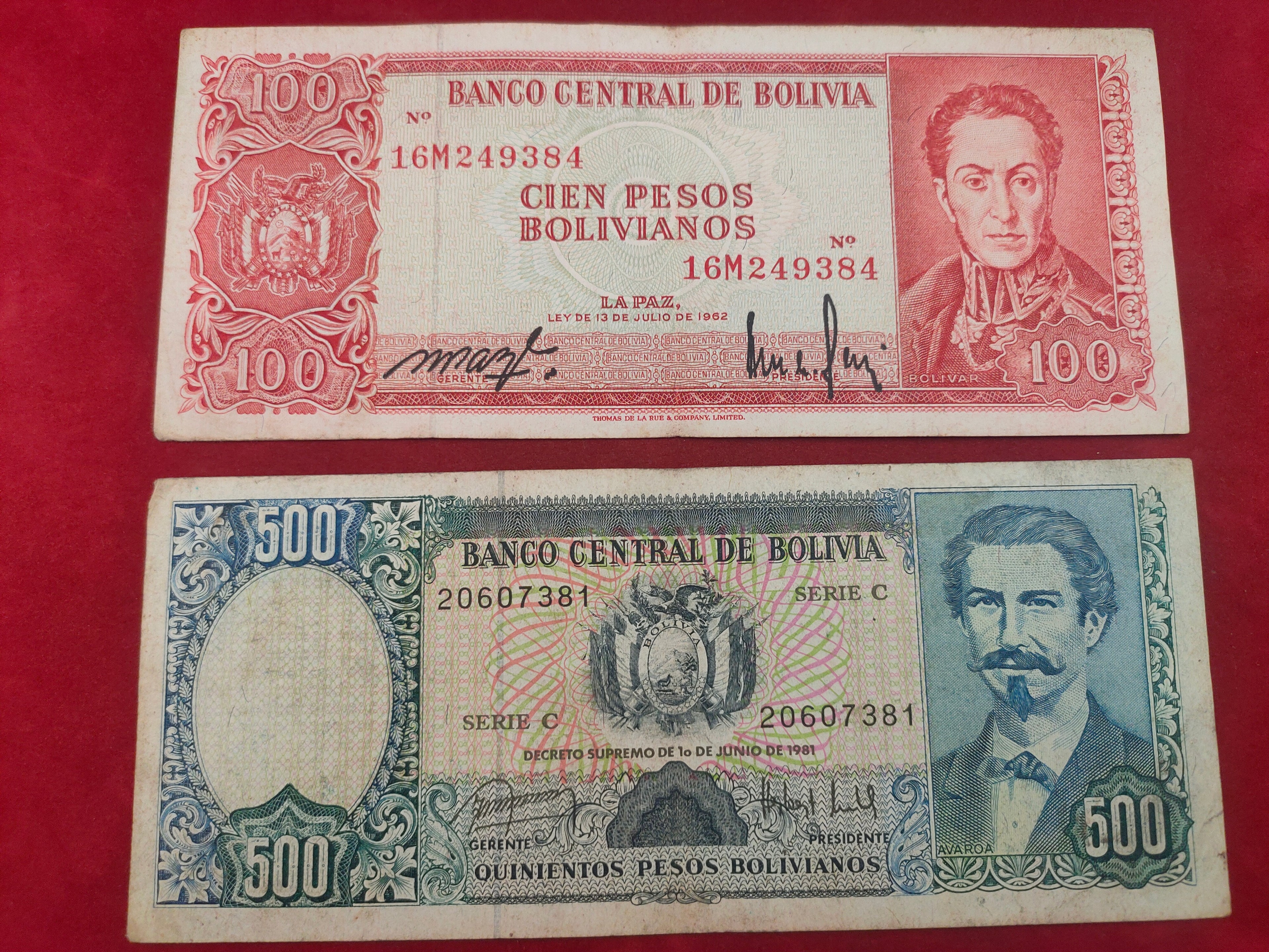 CENTRAL BANK OF BOLIVIA 100, 200 BOLIVIANOS (1053)