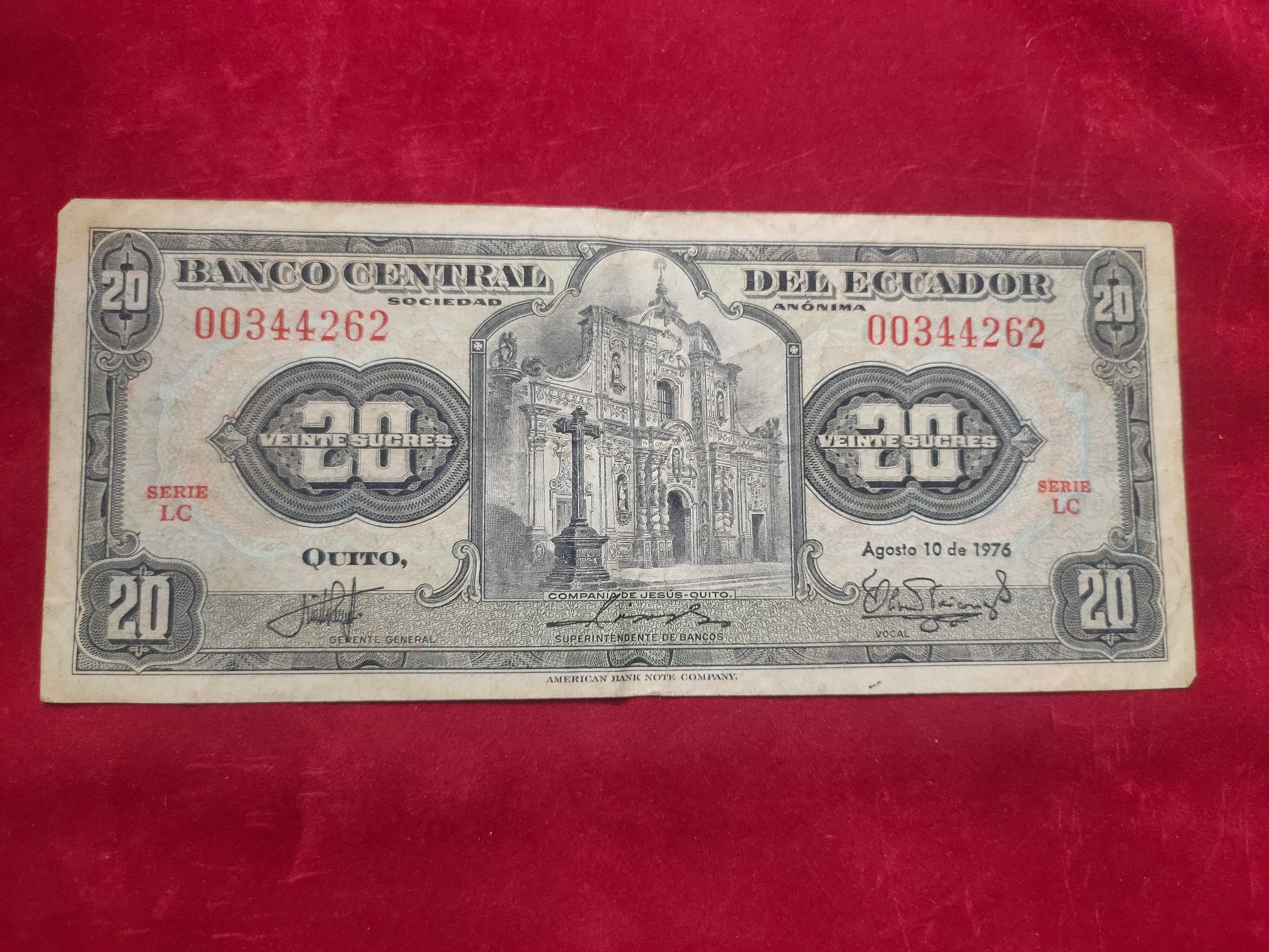 CENTRAL BANK OF ECUADOR 20 SUCRES (1092)