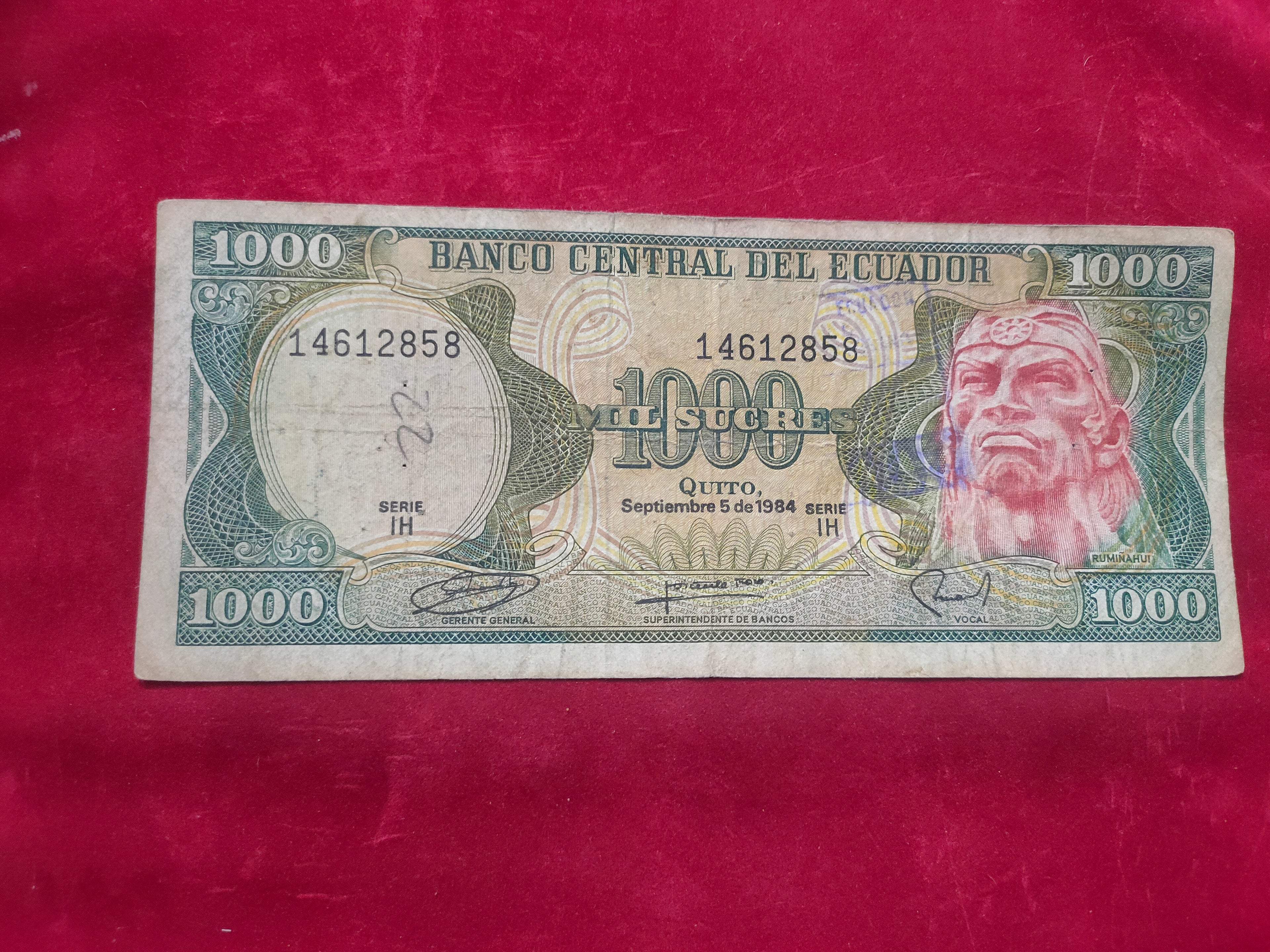 CENTRAL BANK OF ECUADOR 1000 SUCRES (1092)