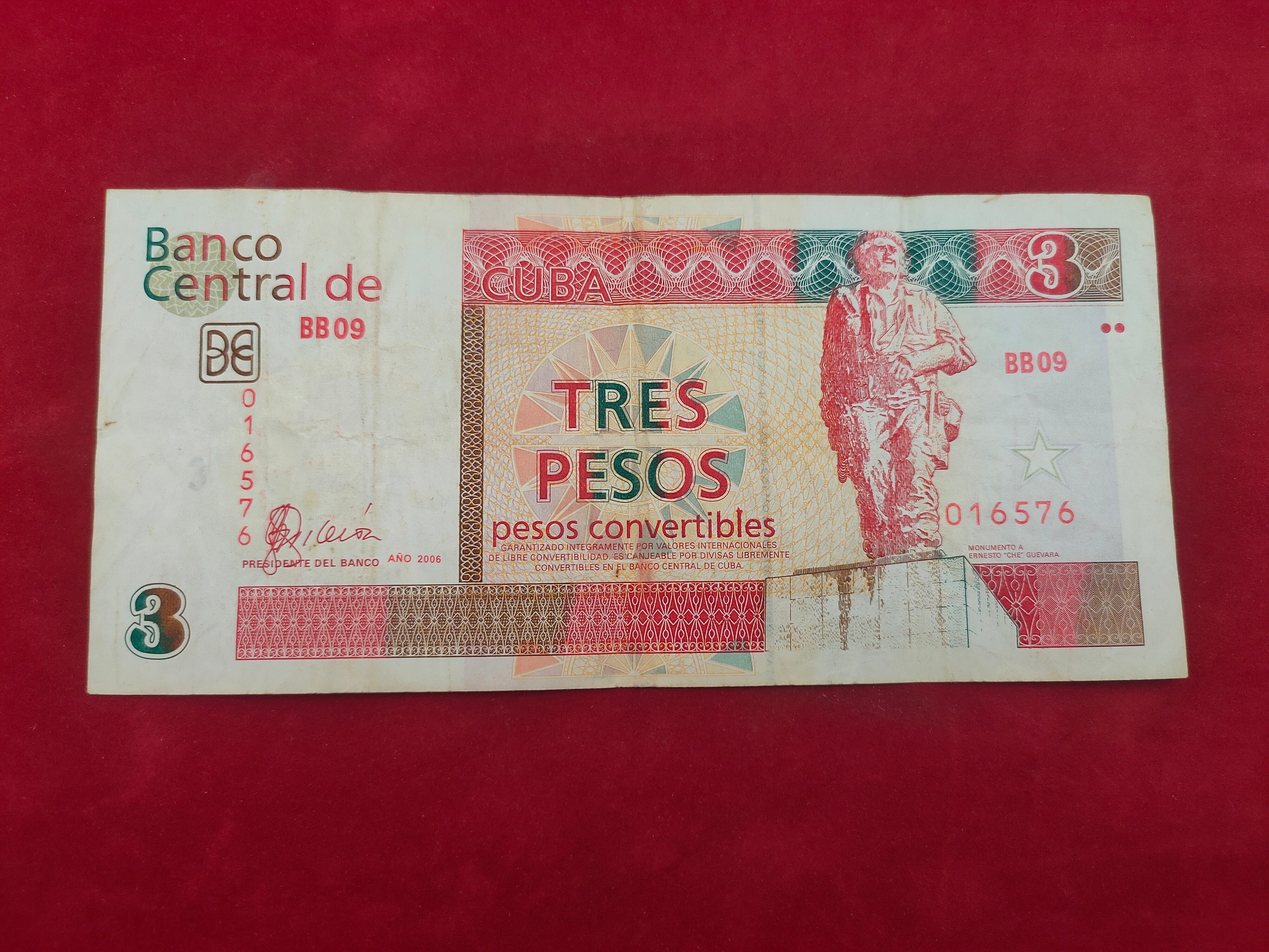 CENTRAL BANK OF CUBA 3 PESOS (484)
