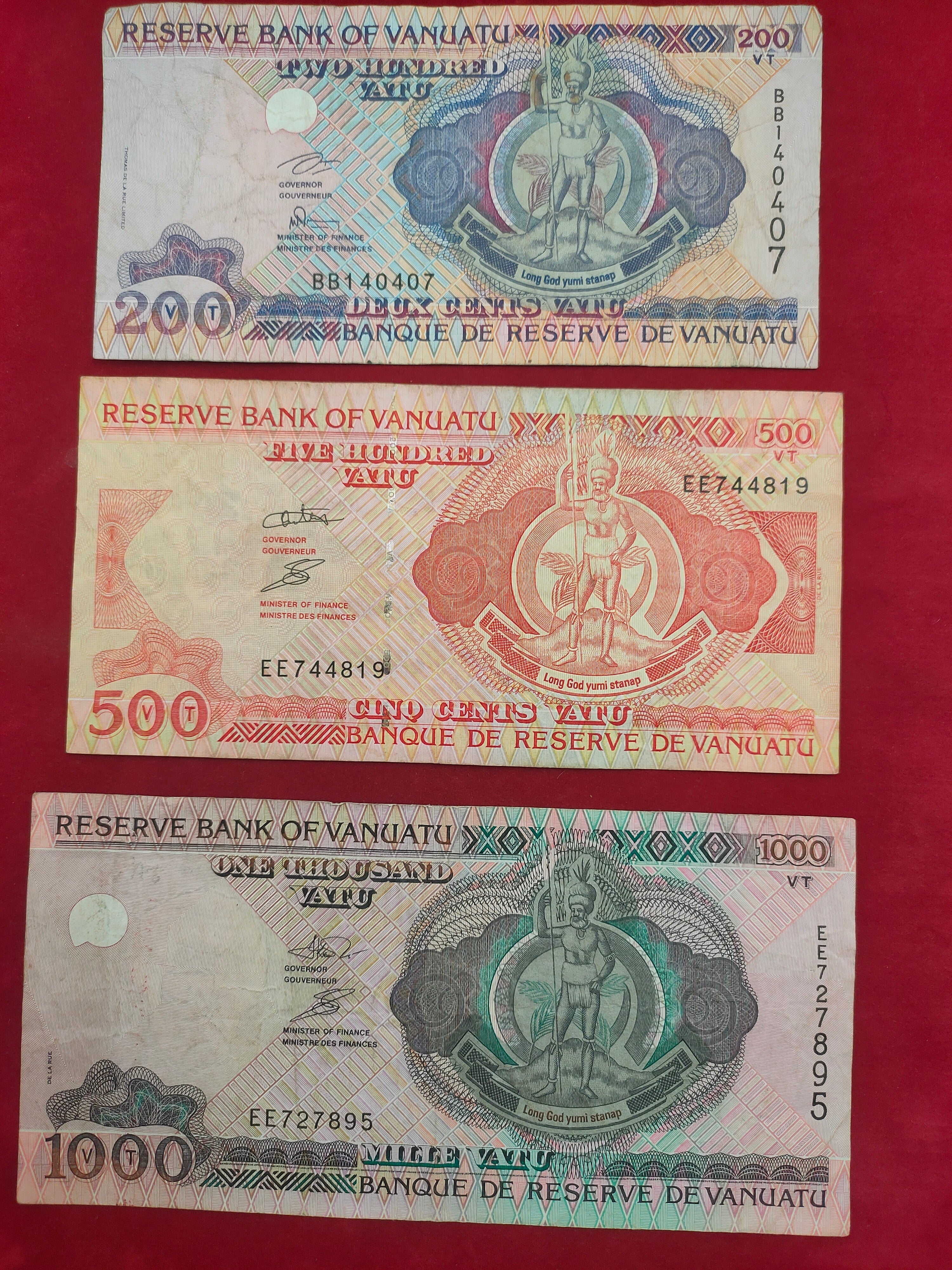 BANK OF VANUATU 200, 500, 1000 VATU (467)