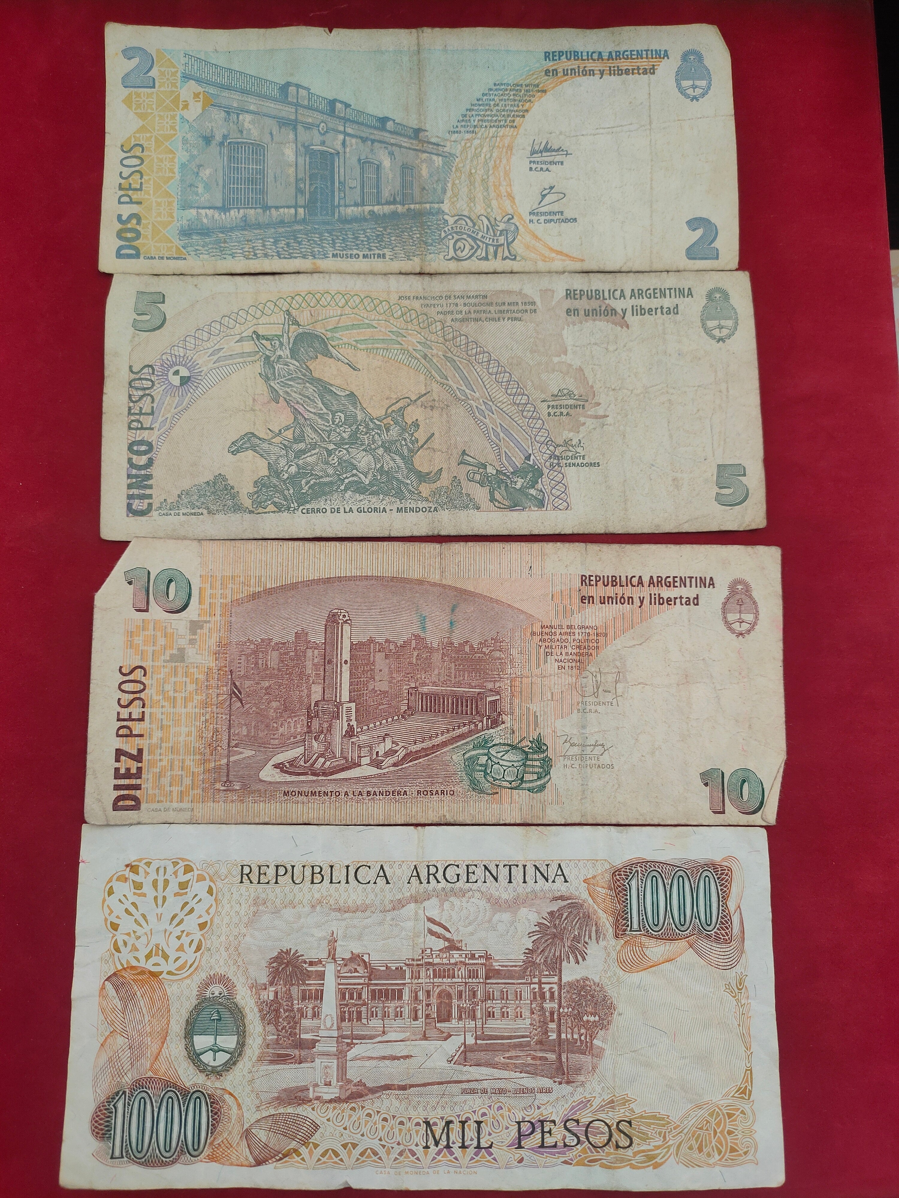 BANK OF ARGENTINA 2, 5, 10, 1000 PESOS (D708)