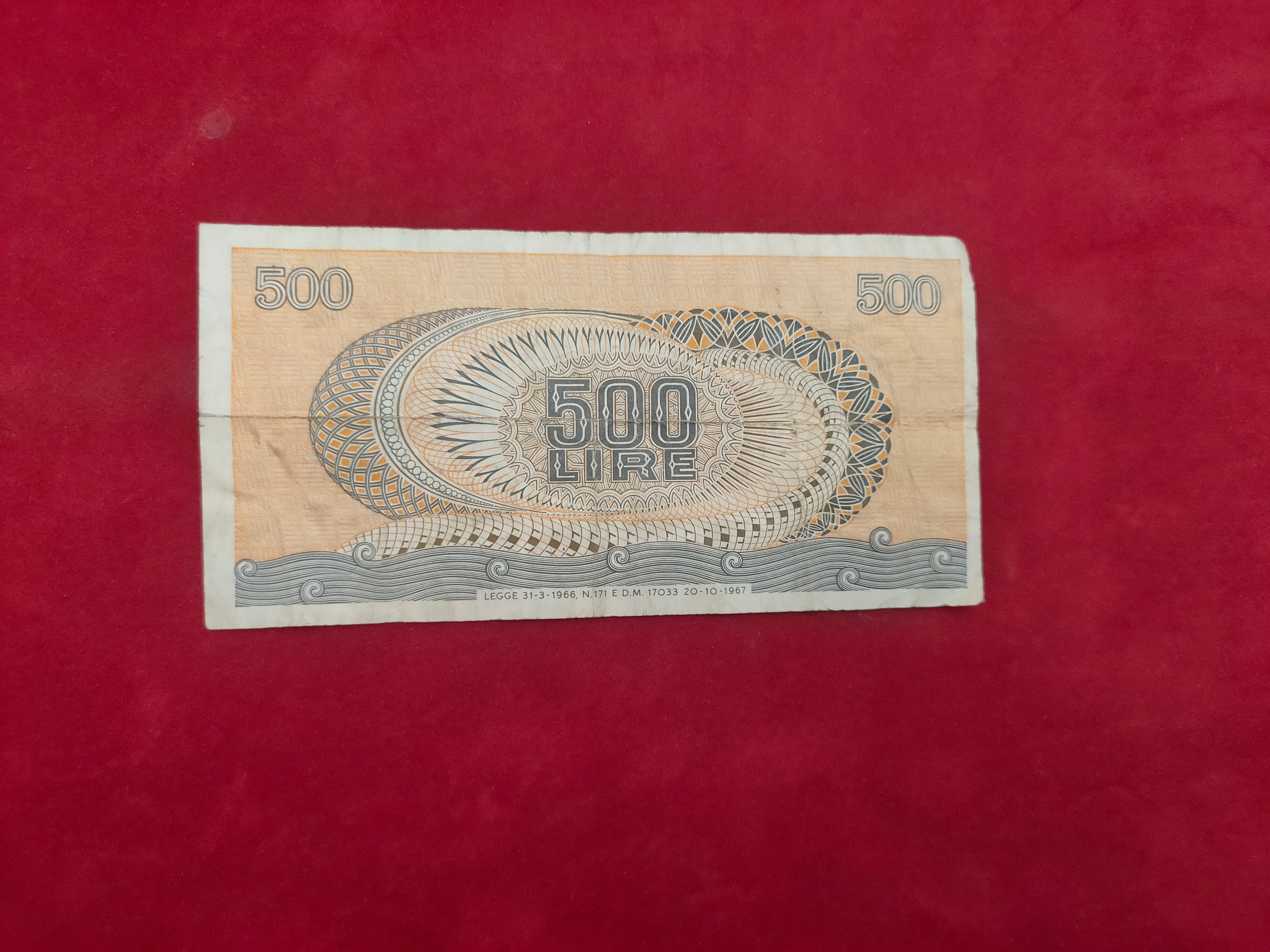BANK OF ITALY 500 LIRE (D708)