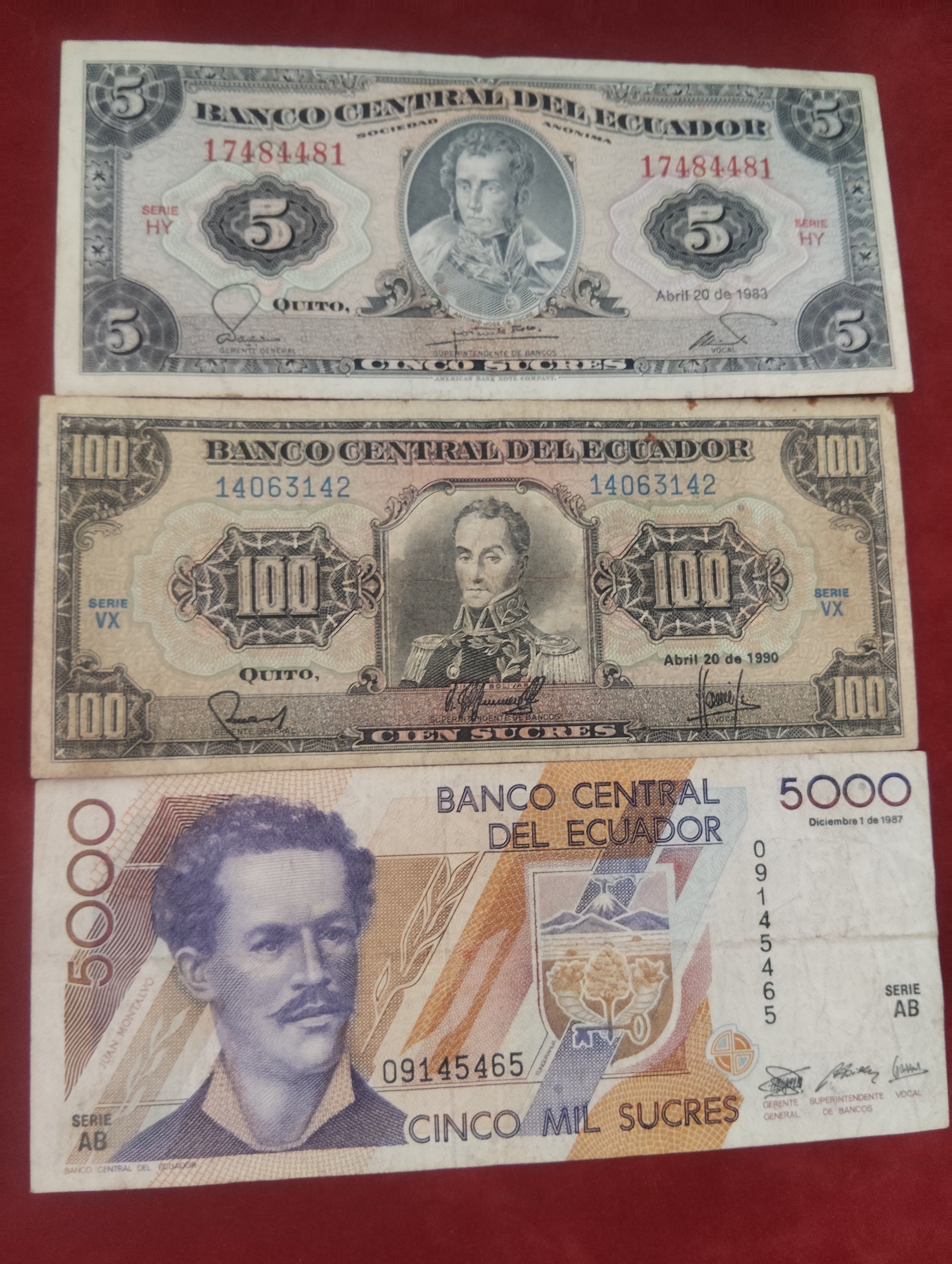 CENTRAL BANK OF ECUADOR  5, 100, 5000 (D688)