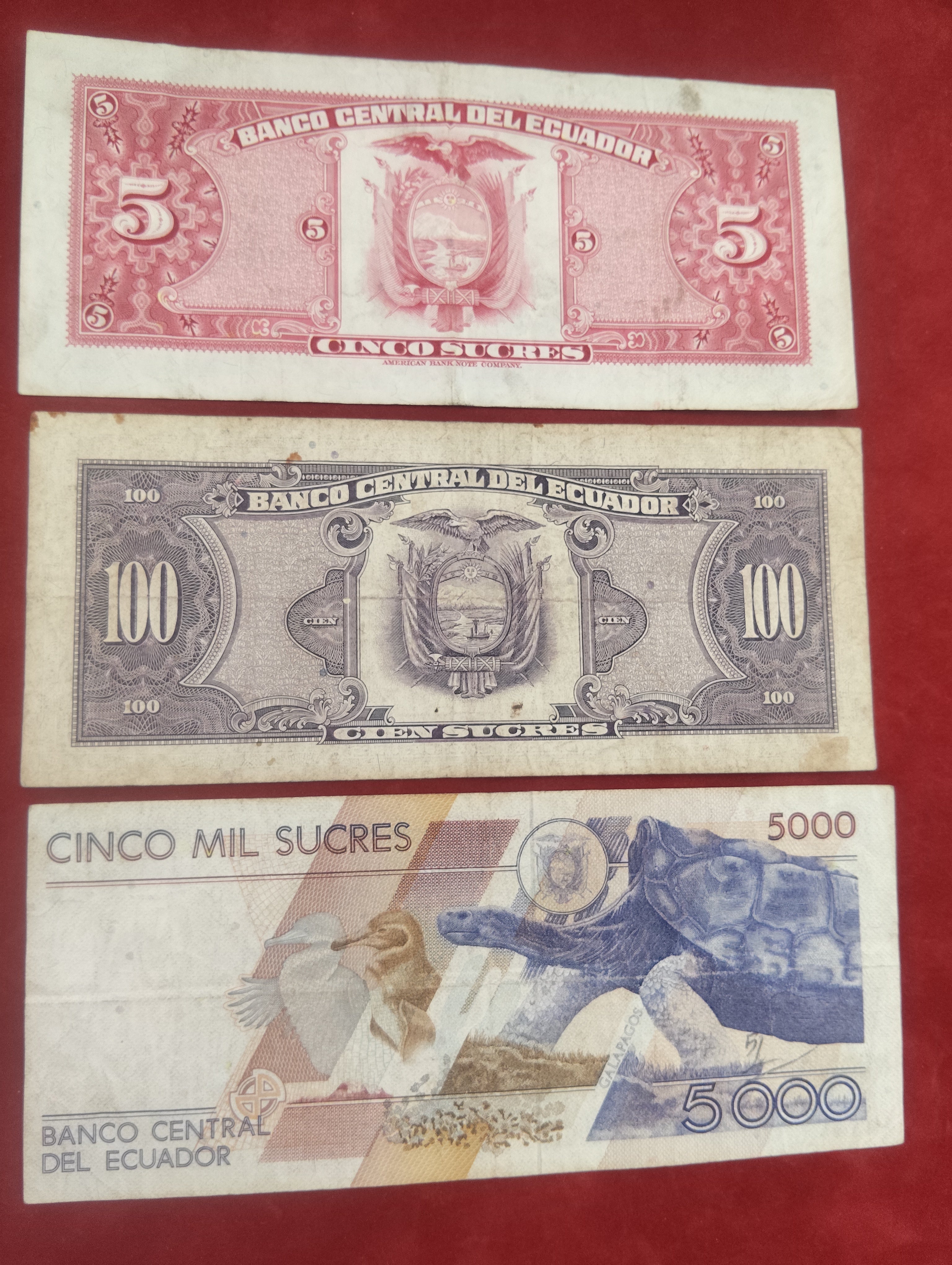 CENTRAL BANK OF ECUADOR  5, 100, 5000 (D688)