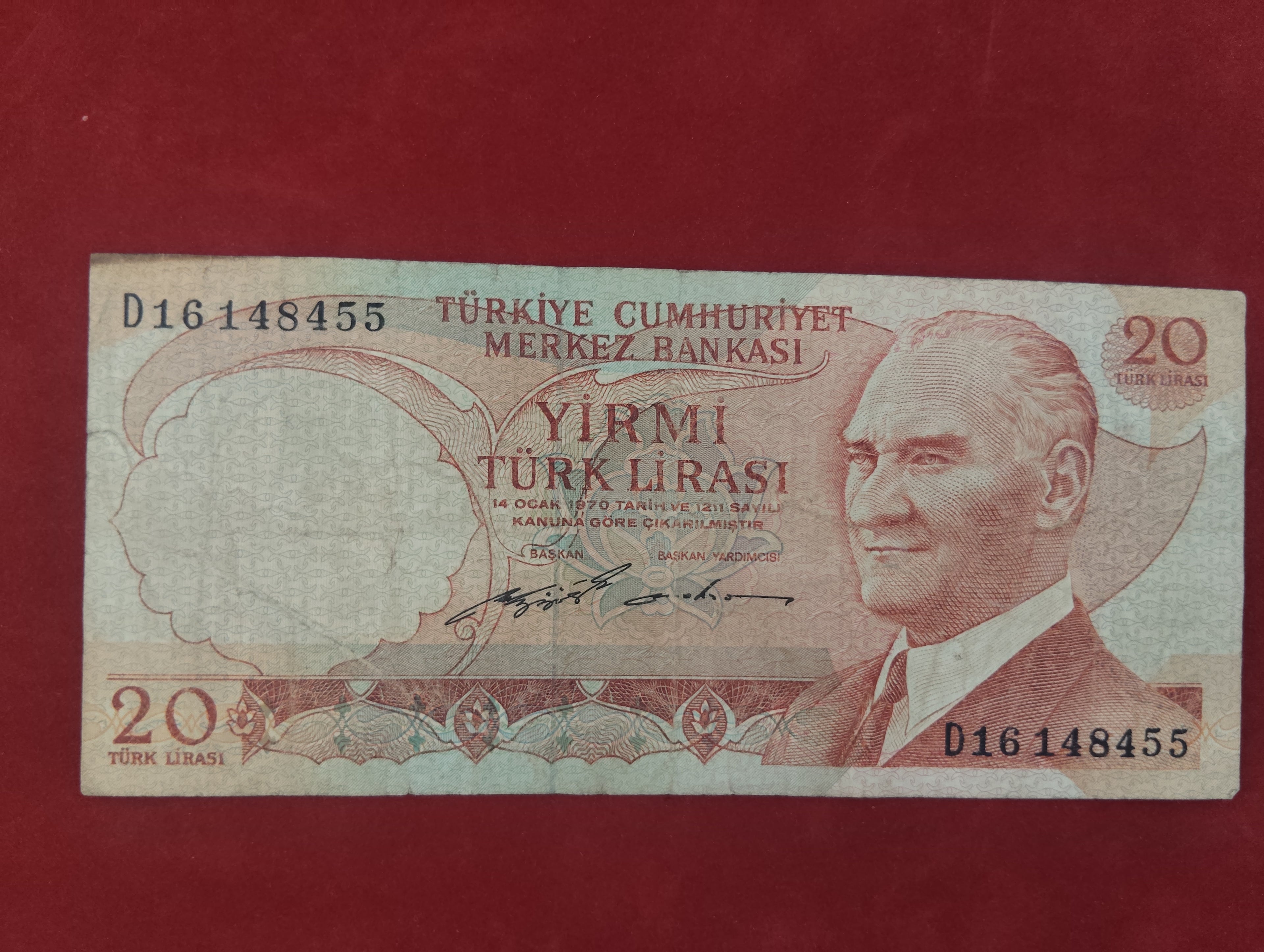 CENTRAL BANK OF TURKEY 20 LIRA (D609) JB