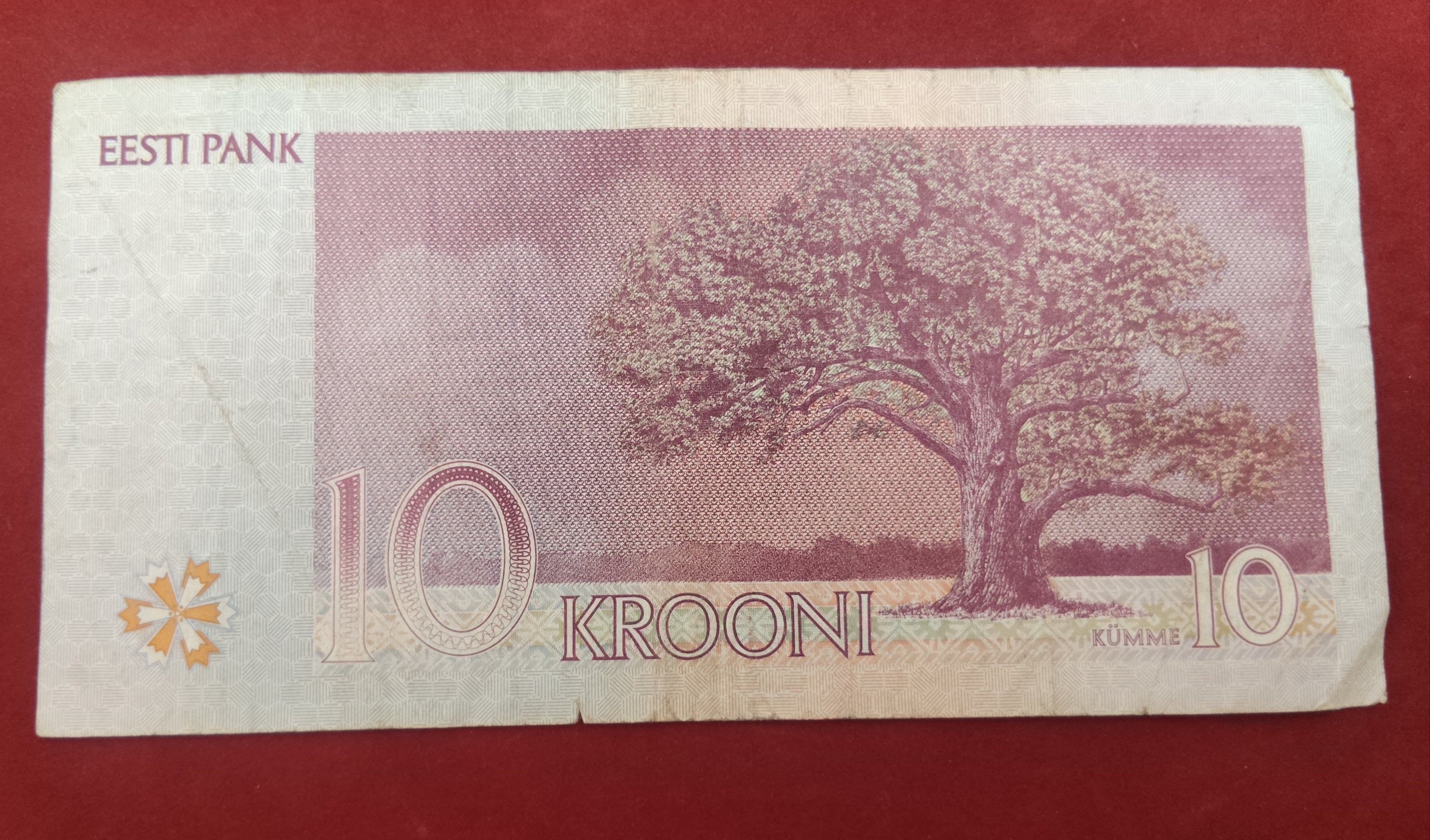BANK OF ESTONIA 10 KROONI (1127)