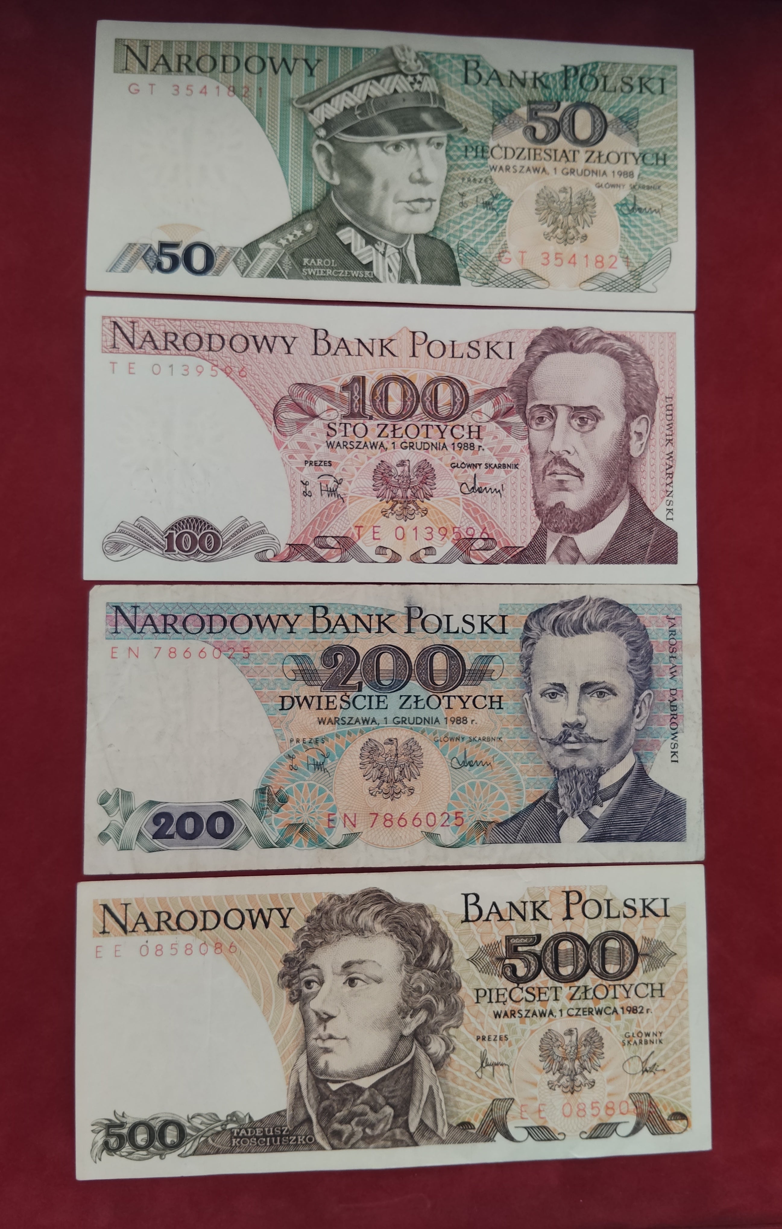NATIONAL BANK OF POLAND 50 ,100 ,200 ,500 ,1000 ,2000 ,5000 ,10000 ZLOTYCH (D404)