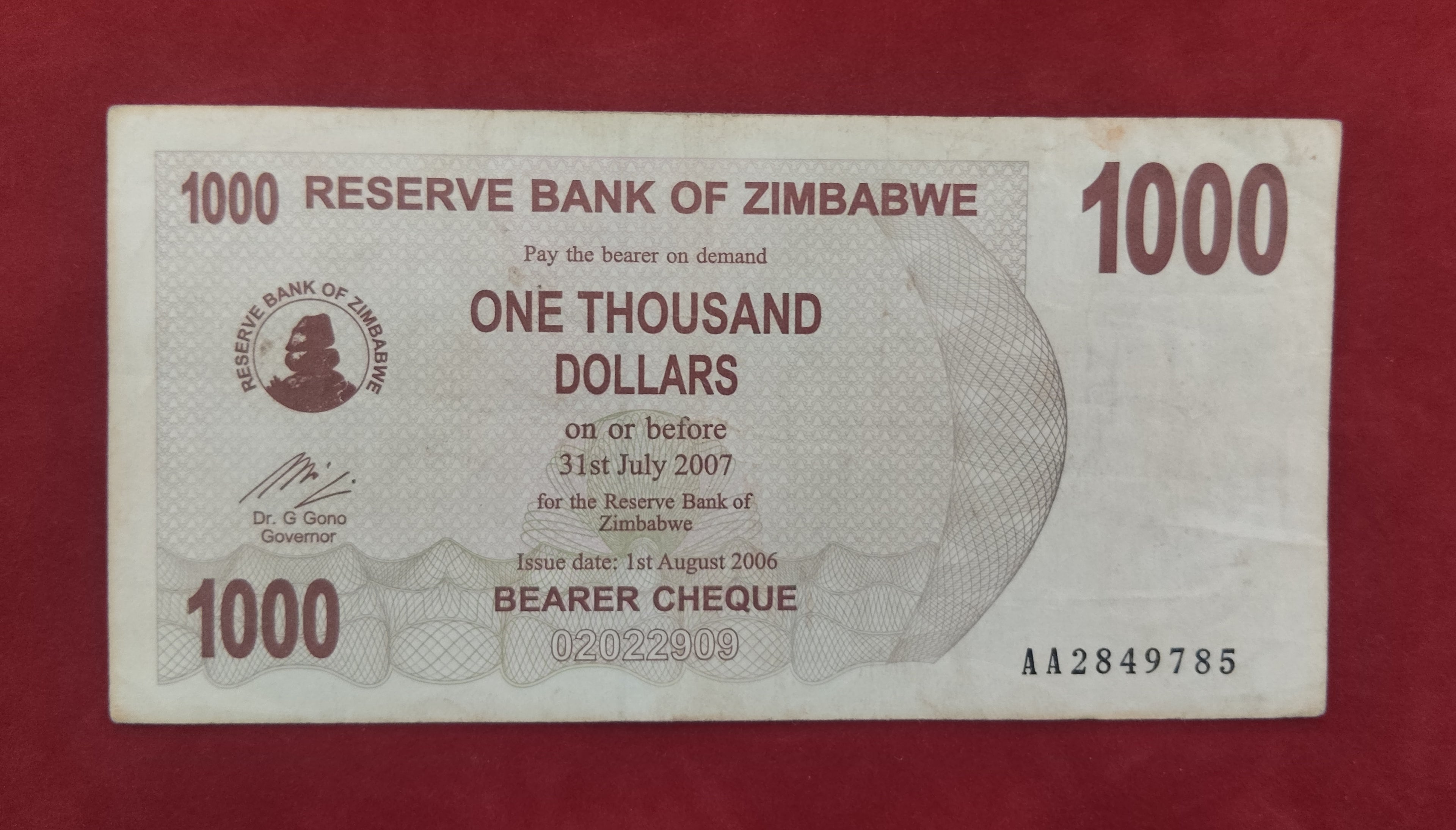 RESERVE BANK OF ZIMBABWE 1000 DOLLARS (D367)
