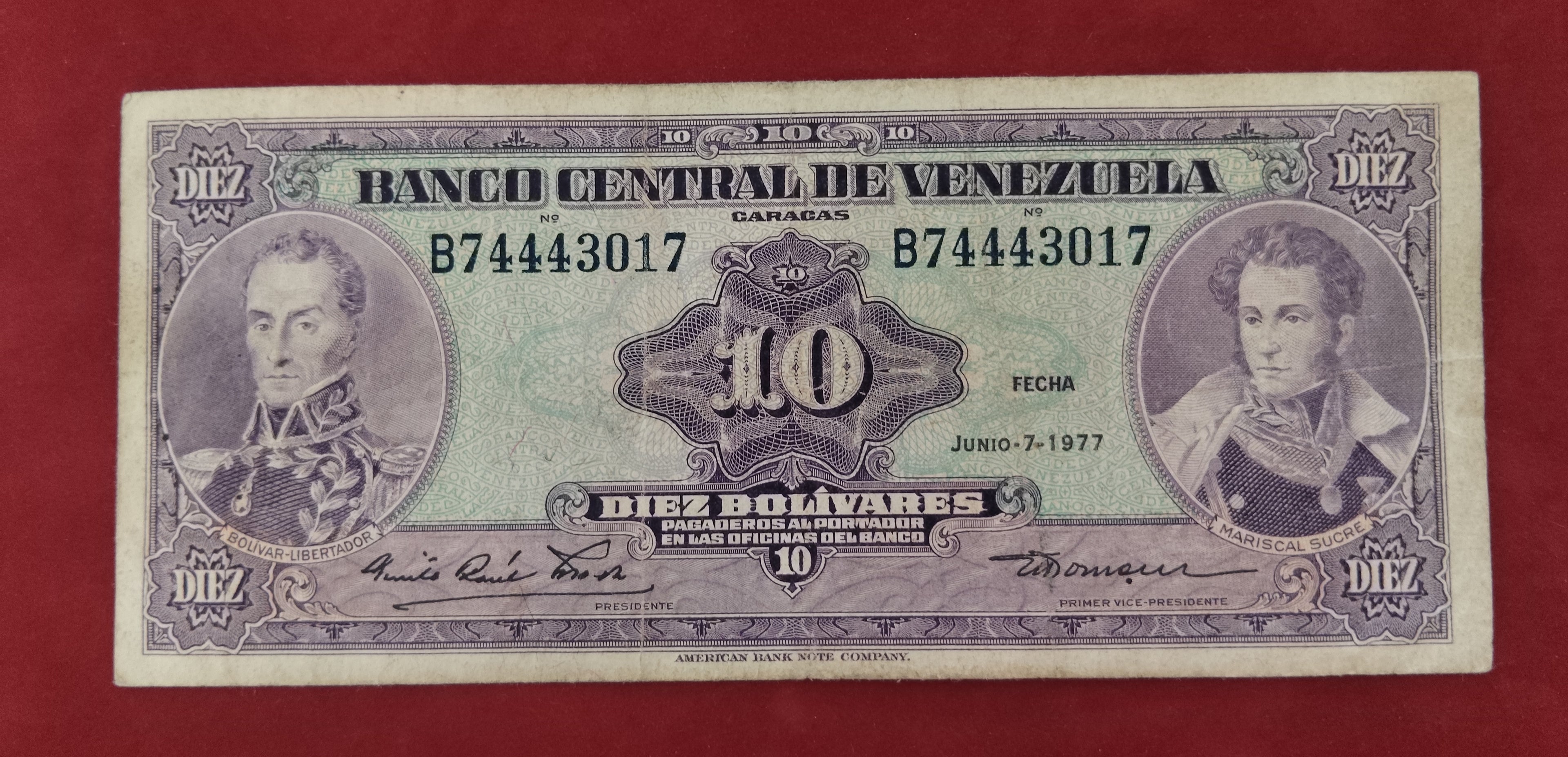 CENTRAL BANK OF VENEZUELA 10 BOLIVARES (D395)
