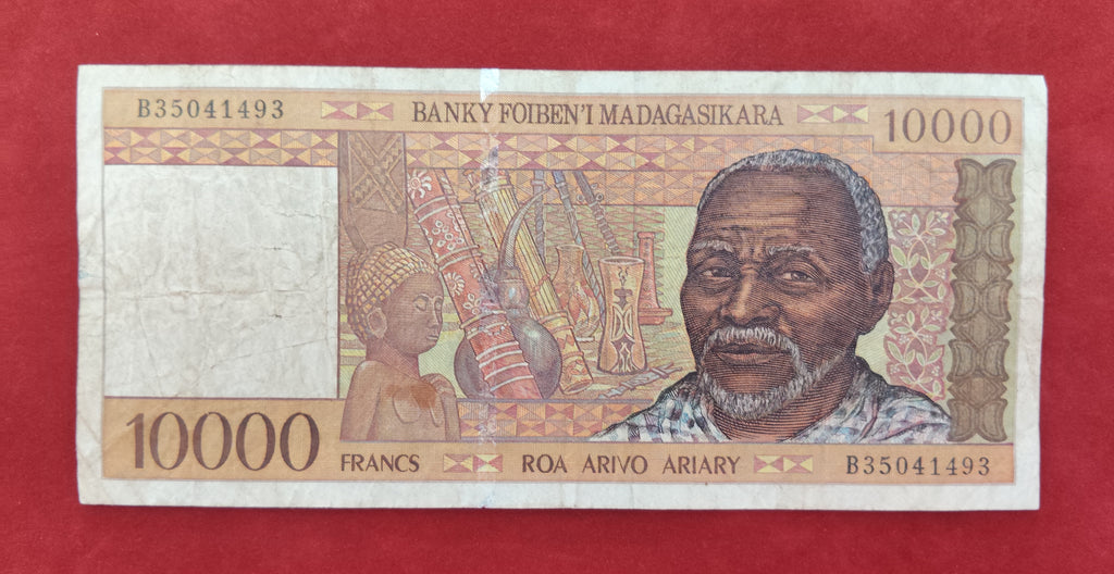 CENTRAL BANK OF MADAGASCAR 10000 FRANCS (D151)