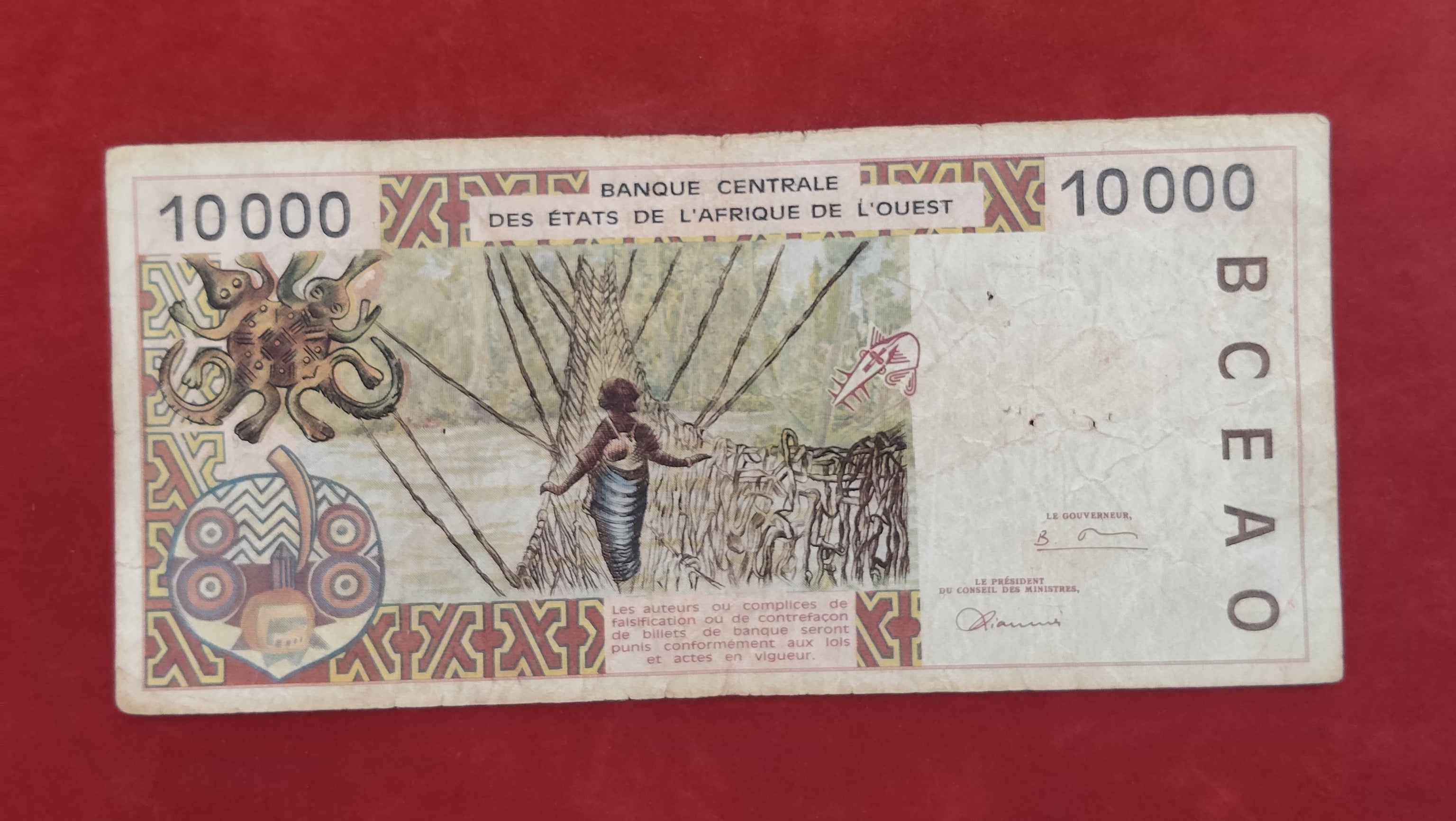 CENTRAL BANK OF WEST AFRICAN STATES 10 000 FRANCS (129)