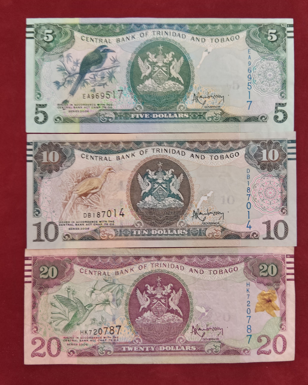 CENTRAL BANK OF TRINIDAD AND TOBAGO 5 ,10 ,20 DOLLARS (D203)
