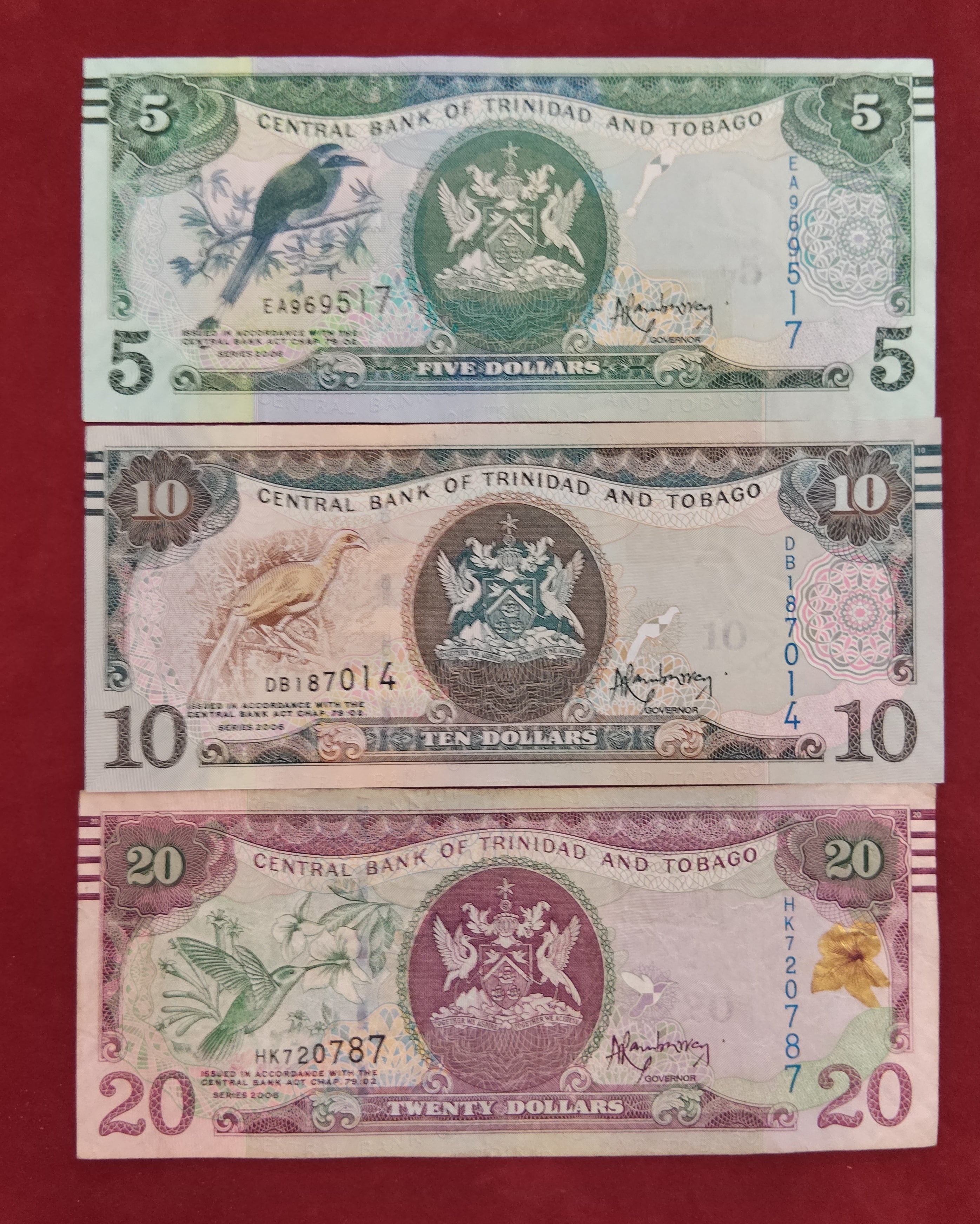 CENTRAL BANK OF TRINIDAD AND TOBAGO 5 ,10 ,20 DOLLARS (D203)