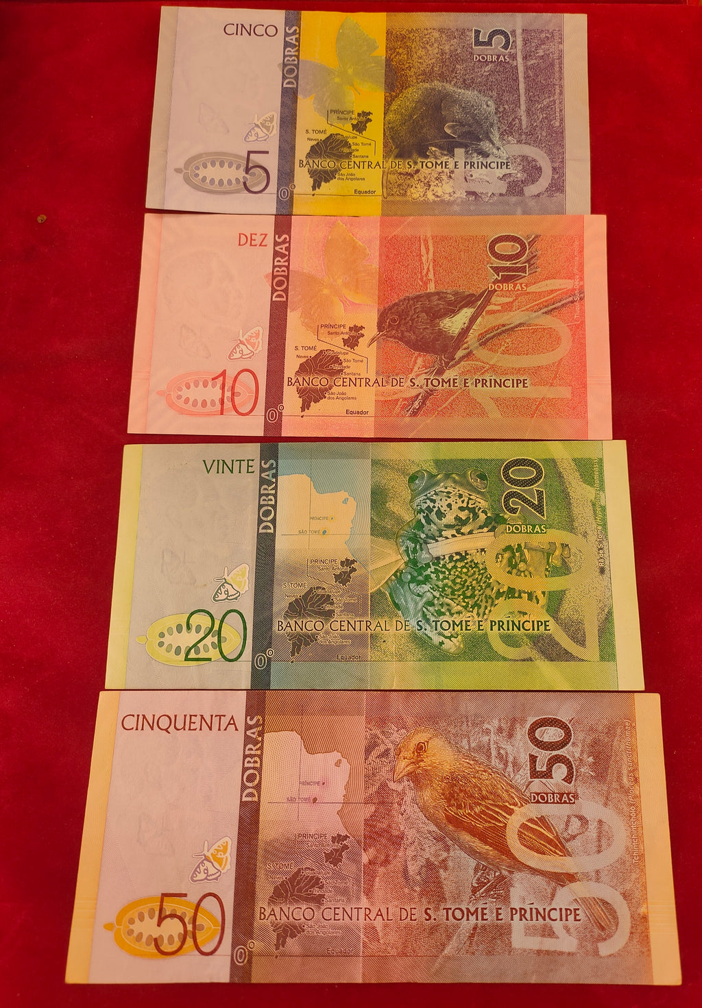 CENTRAL BANK OF TOME  PRINCIPE 5, 10, 20, 50 DOBRAS (REF. 214)