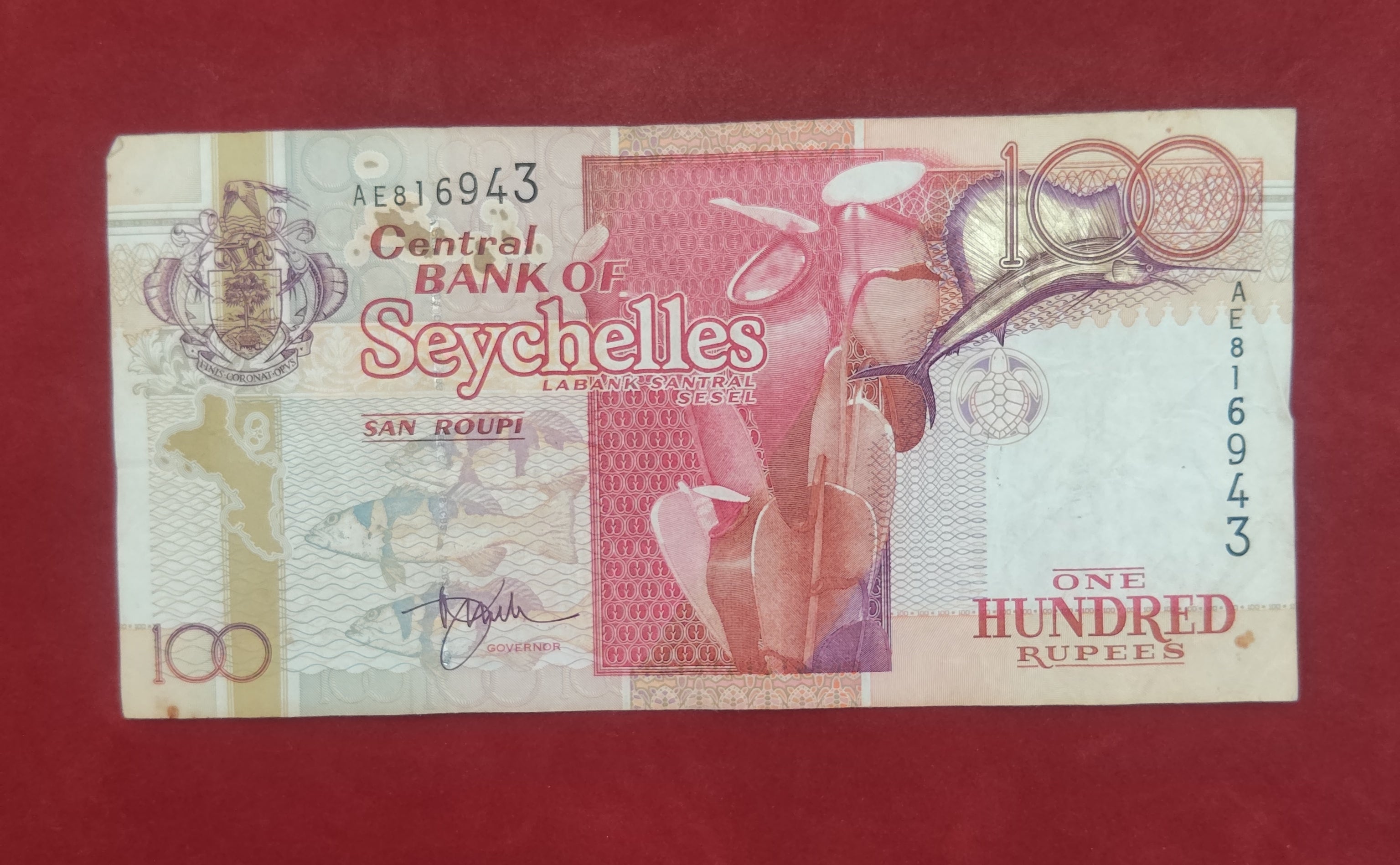 CENTRAL BANK OF SEYCHELLES 100 RUPEES (C139)